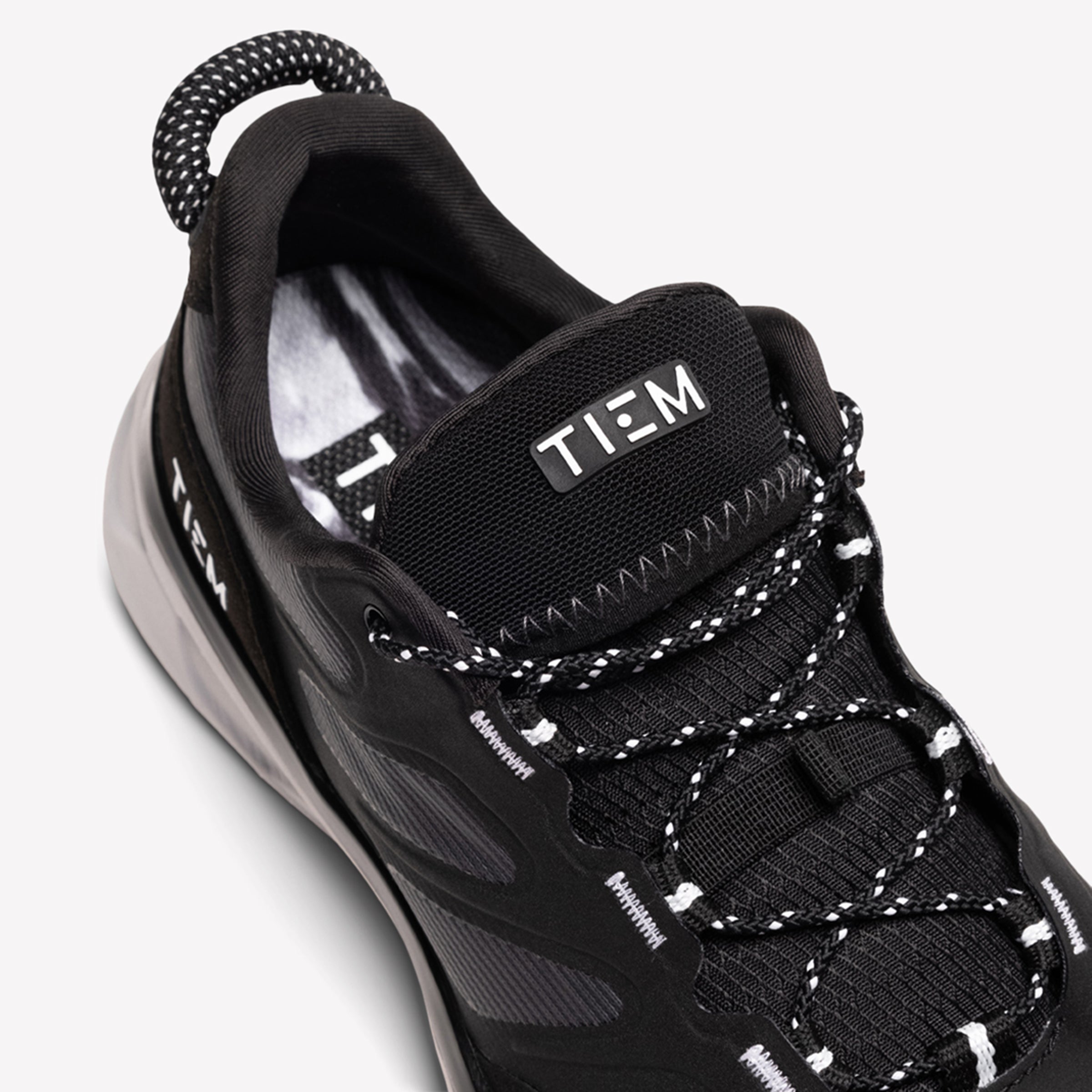 Via Cycling Shoes for Men & Women - Lightweight, Breathable Road Bike Shoes for Professional & Casual Riders - Perfect for Indoor Cycling, Spinning Classes & Outdoor Road Biking