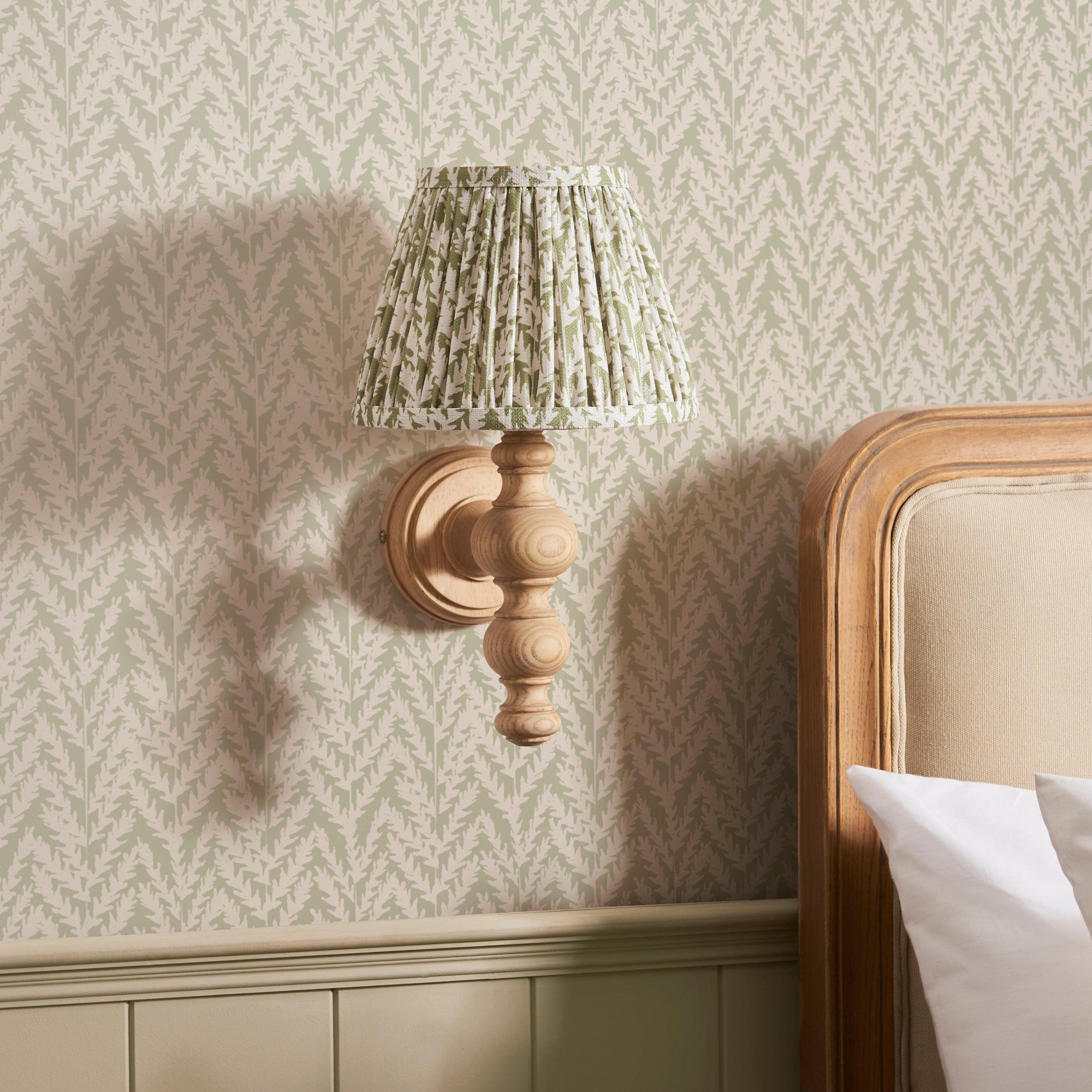Bibury 20cm Wooden Wall Light with Leaf Design & Green Shade - Perfect for Herb Garden, Kitchen Decor, and Outdoor Patio Lighting