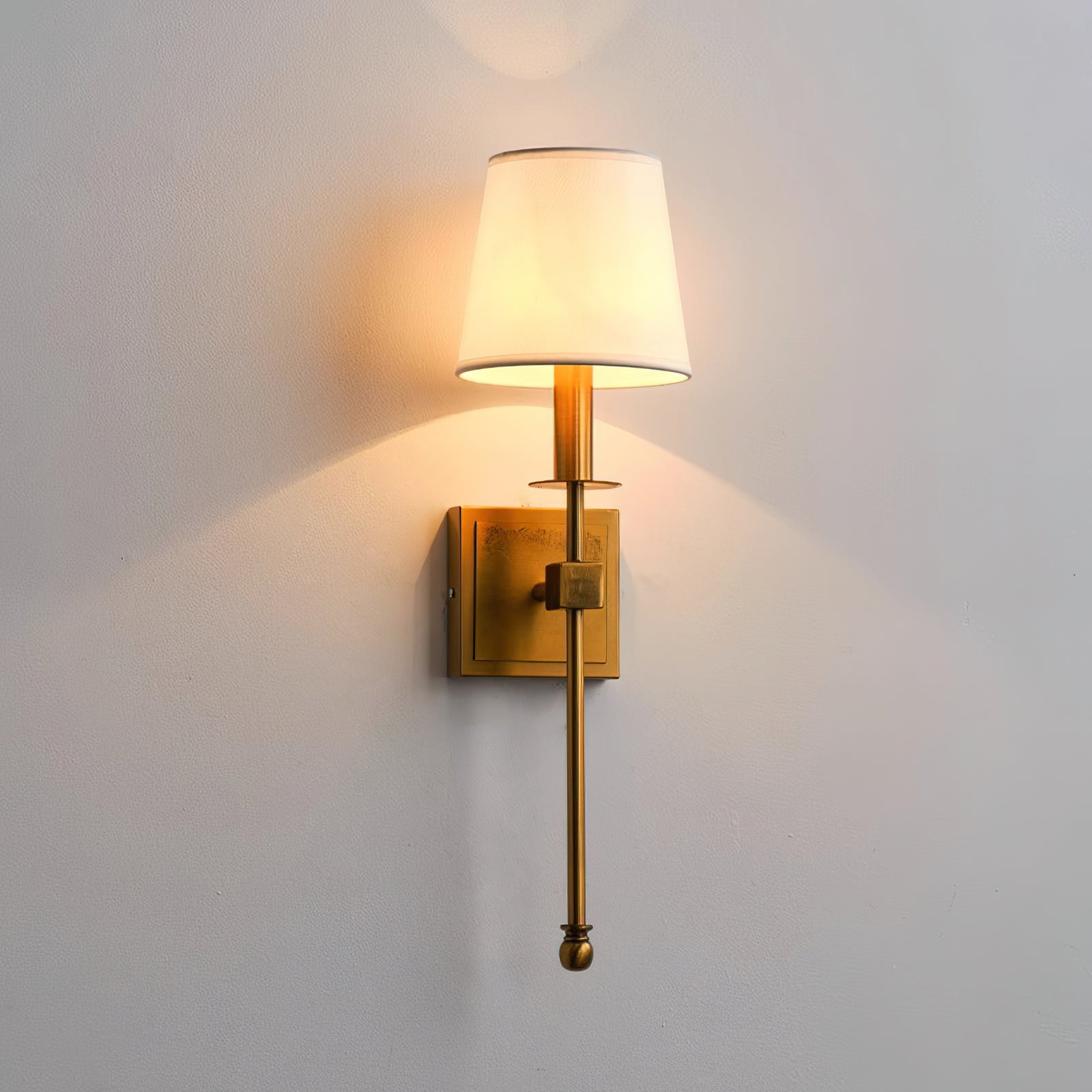 Barrett Wall Lamp - Modern LED Sconce Light Fixture for Bedroom, Living Room & Hallway - Energy Efficient Dimmable Wall Lighting for Home Decor