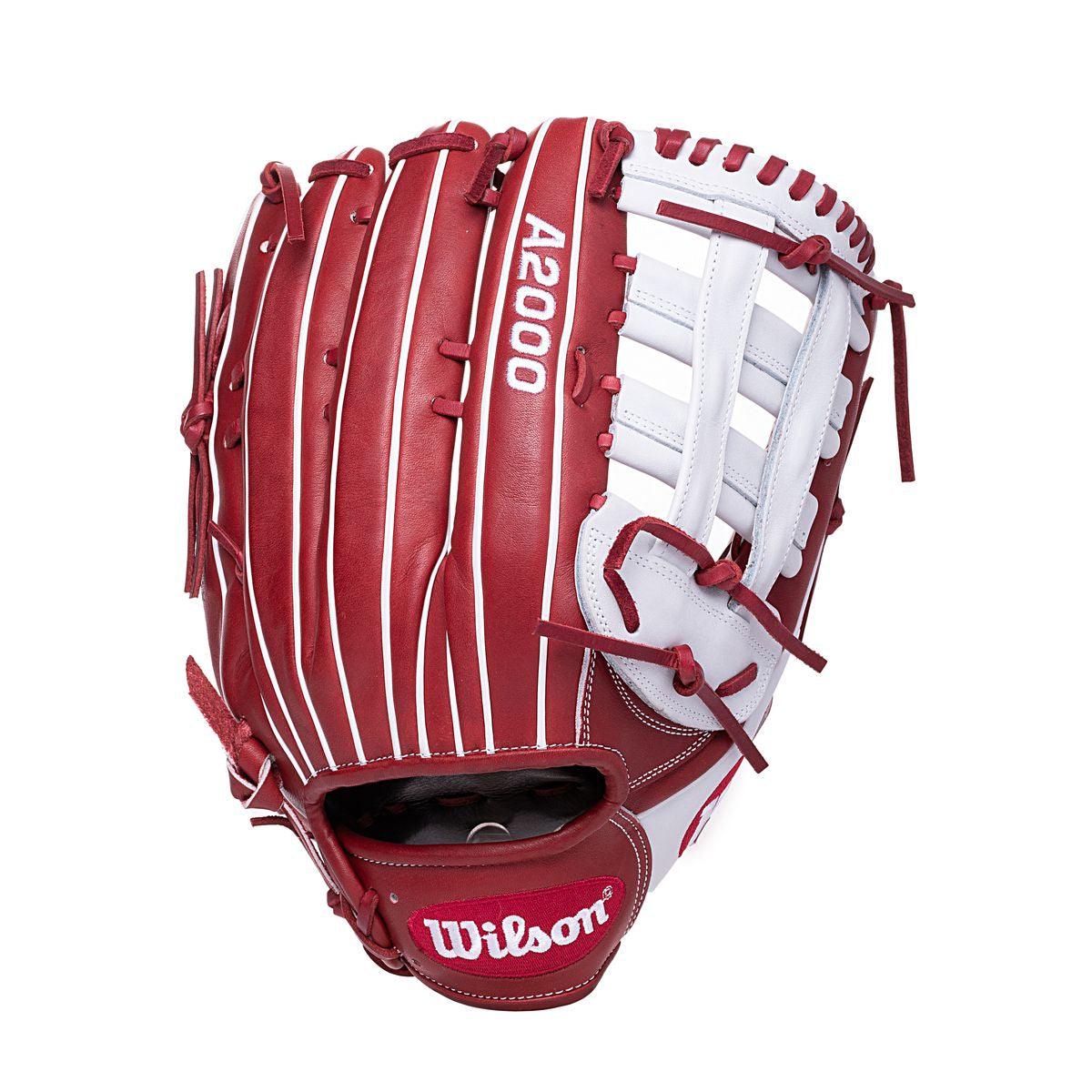 Wilson A2000 13.5 Inch Slowpitch Softball Glove for Adults - Premium Leather Baseball Mitt for Outfield & Infield Players - Perfect for Competitive Games & Practice Sessions