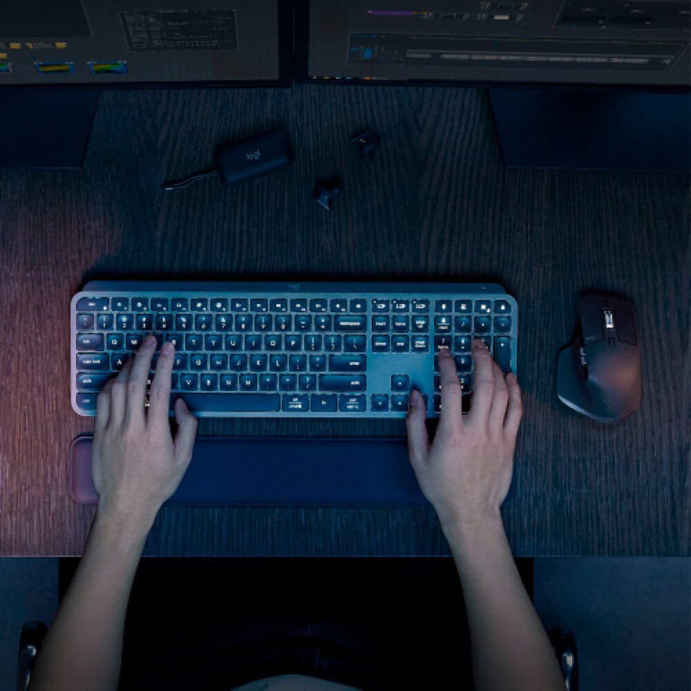 Logitech MX Keys S Combo Wireless Keyboard and Mouse Set with Palm Rest - Ergonomic Bluetooth Keyboard & Mouse for Office, Home, Gaming & Productivity Workstations