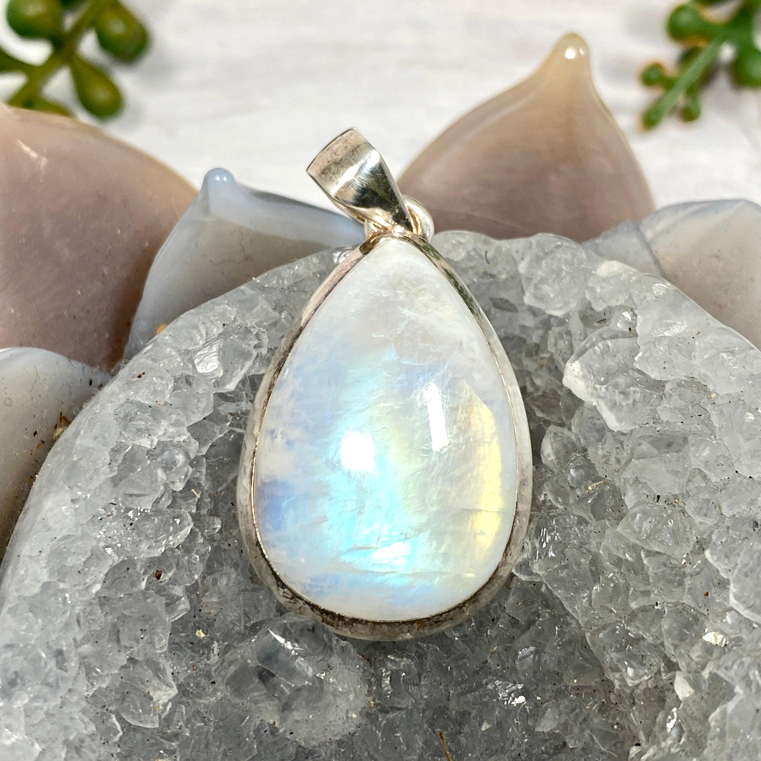 Moonstone Teardrop Pendant Necklace KPGJ2796 - Elegant Healing Crystal Jewelry for Women, Perfect for Meditation, Yoga & Spiritual Gifts