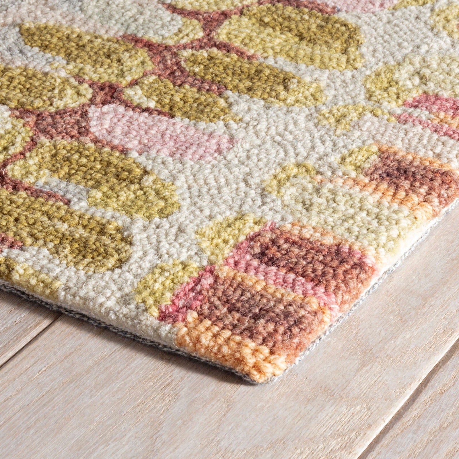 Dash & Albert Paint Chip Pastel Micro Hooked Wool Rug - Soft Pastel Area Rug for Living Room, Bedroom & Nursery - Cozy Home Decor Accent