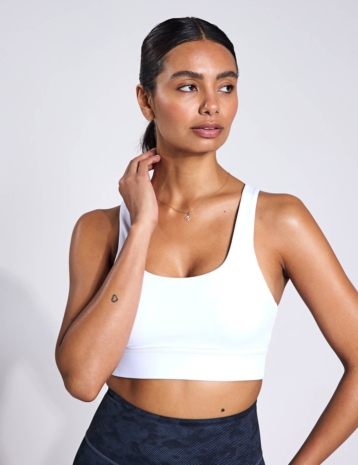 Zoe Air Core Sports Bra for Women - Breathable Workout Top, Lightweight Running & Yoga Bra in White - Perfect for Gym, Fitness & Active Lifestyle