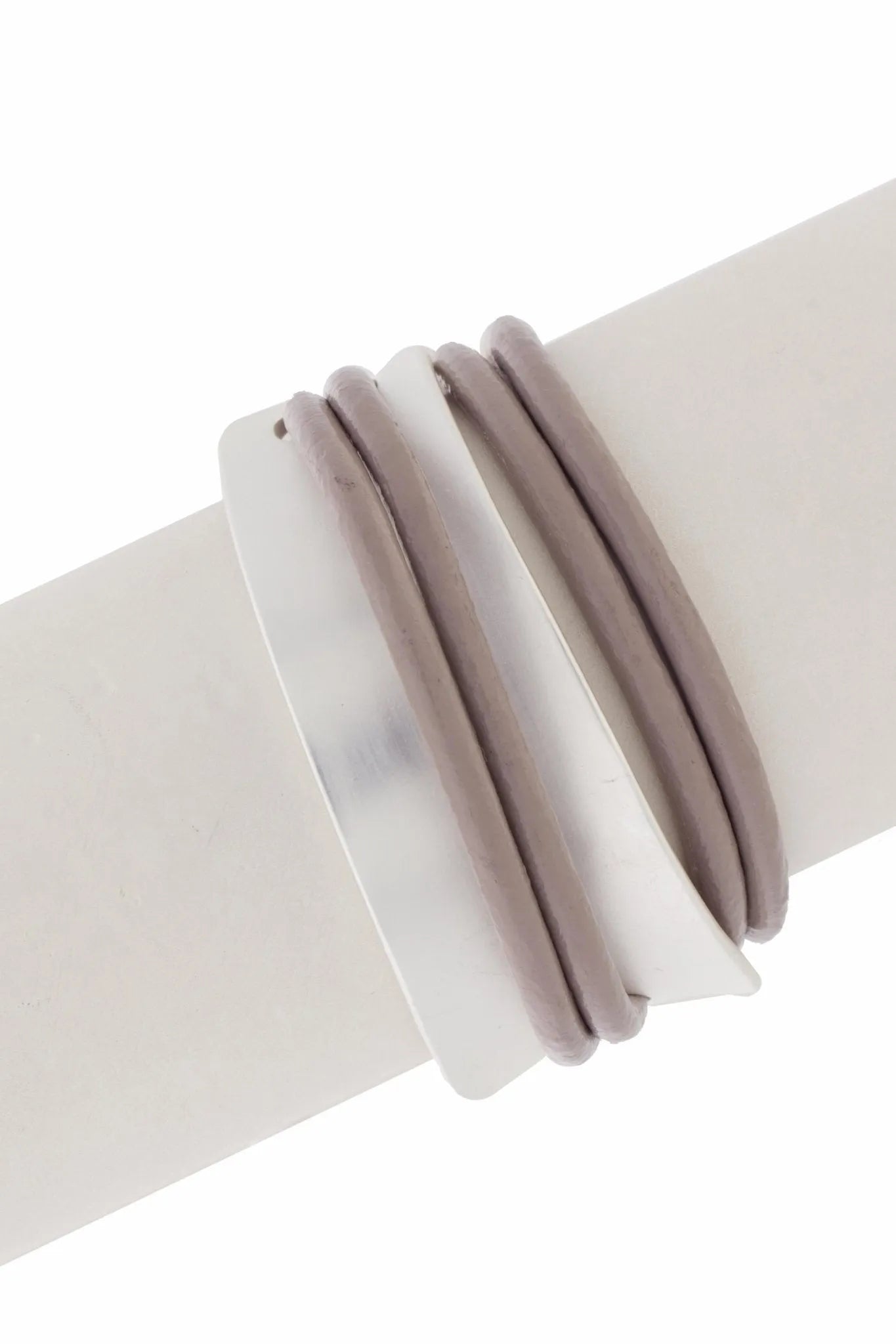 Swish Genuine Leather Bracelet for Men & Women - Stylish & Durable Handmade Leather Wristband - Perfect for Casual Wear, Gifts & Everyday Fashion Accessories