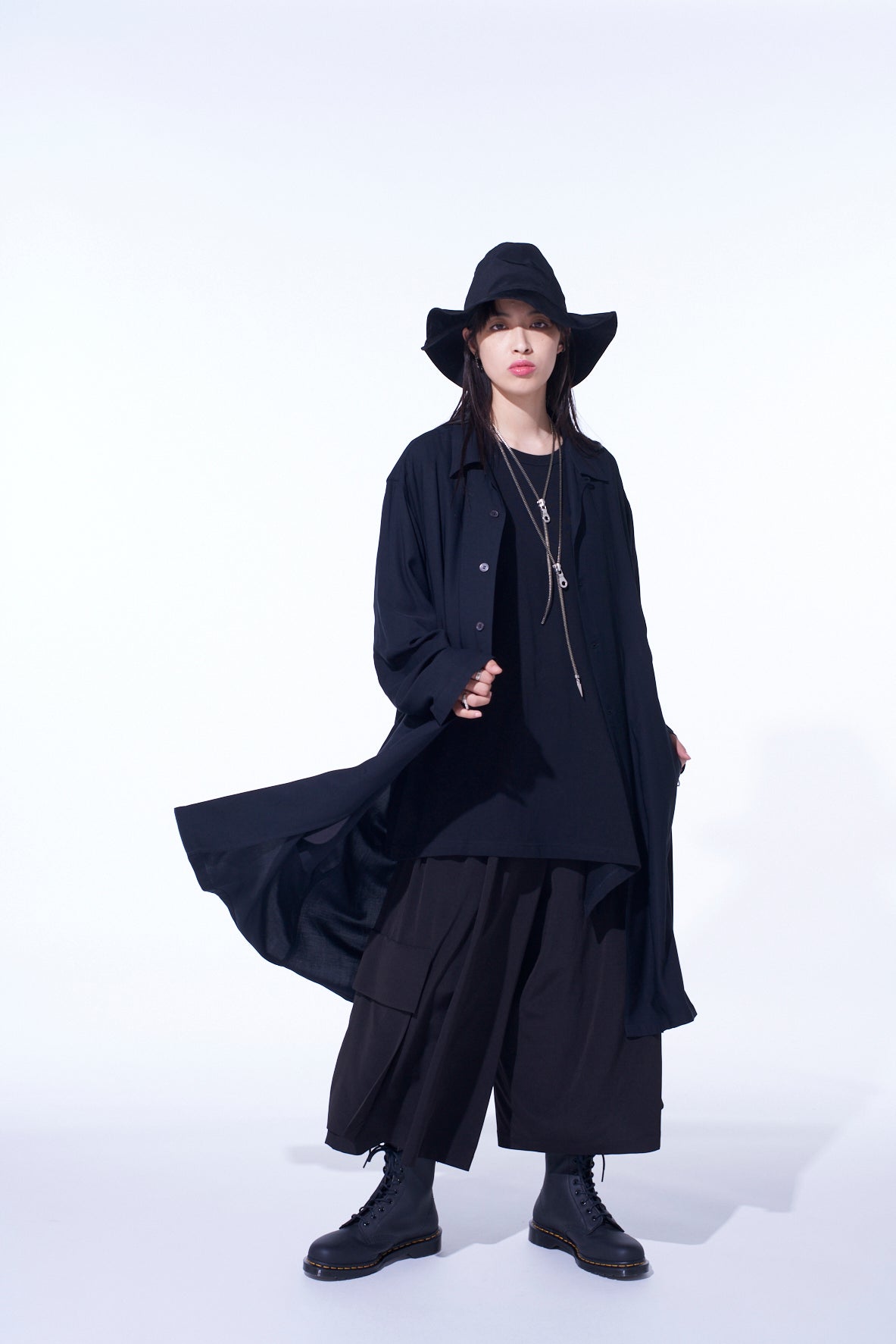 Stylish Crepe de Chine Cropped Wide Pants with Gusseted Flap Pockets - Women's High Waist Loose Fit Trousers for Casual Wear & Office Outfits