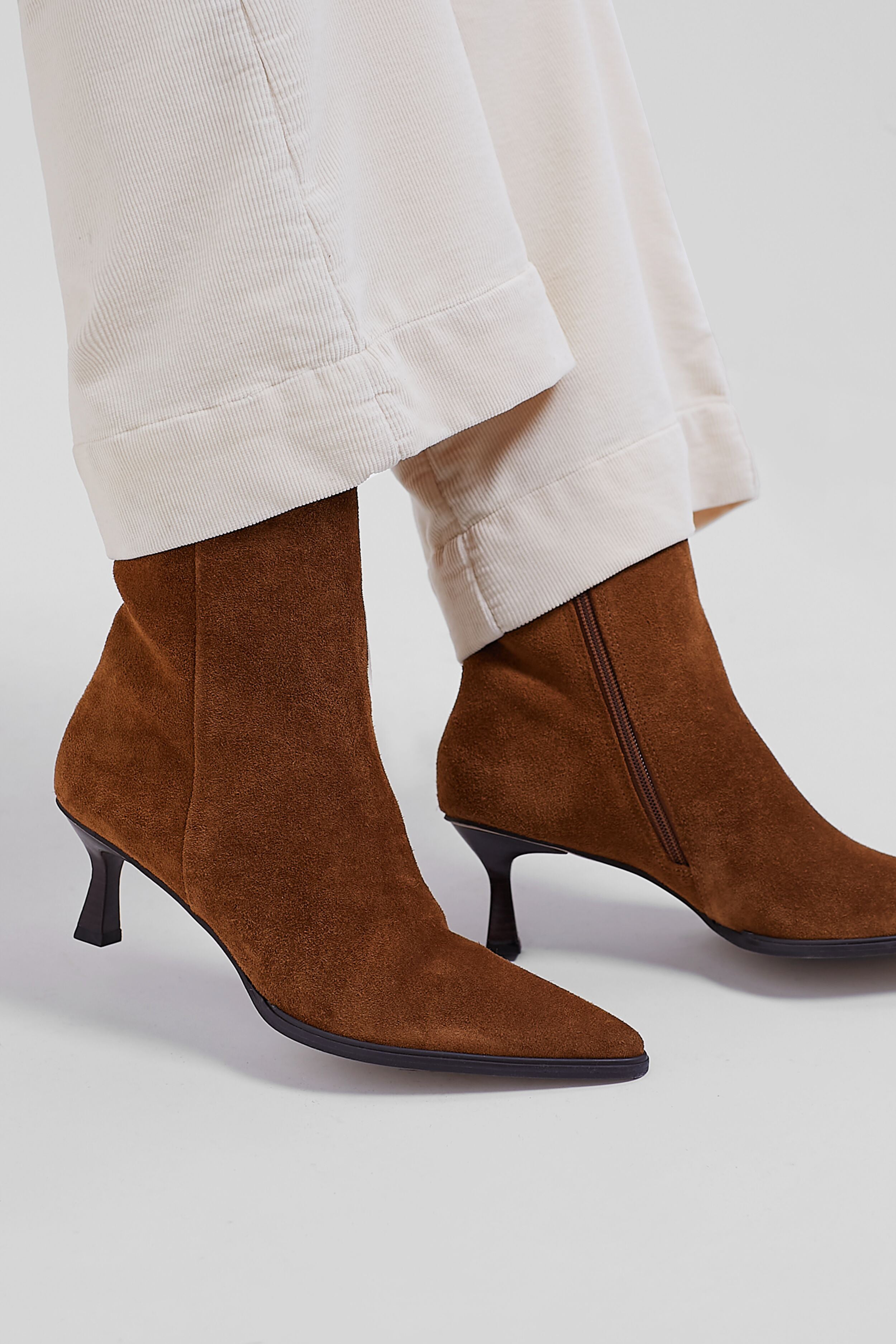 Bourbon Gabbie Booties - Women's Stylish Ankle Boots for Fall & Winter | Comfortable & Fashionable | Perfect for Casual Outfits, Work & Date Nights