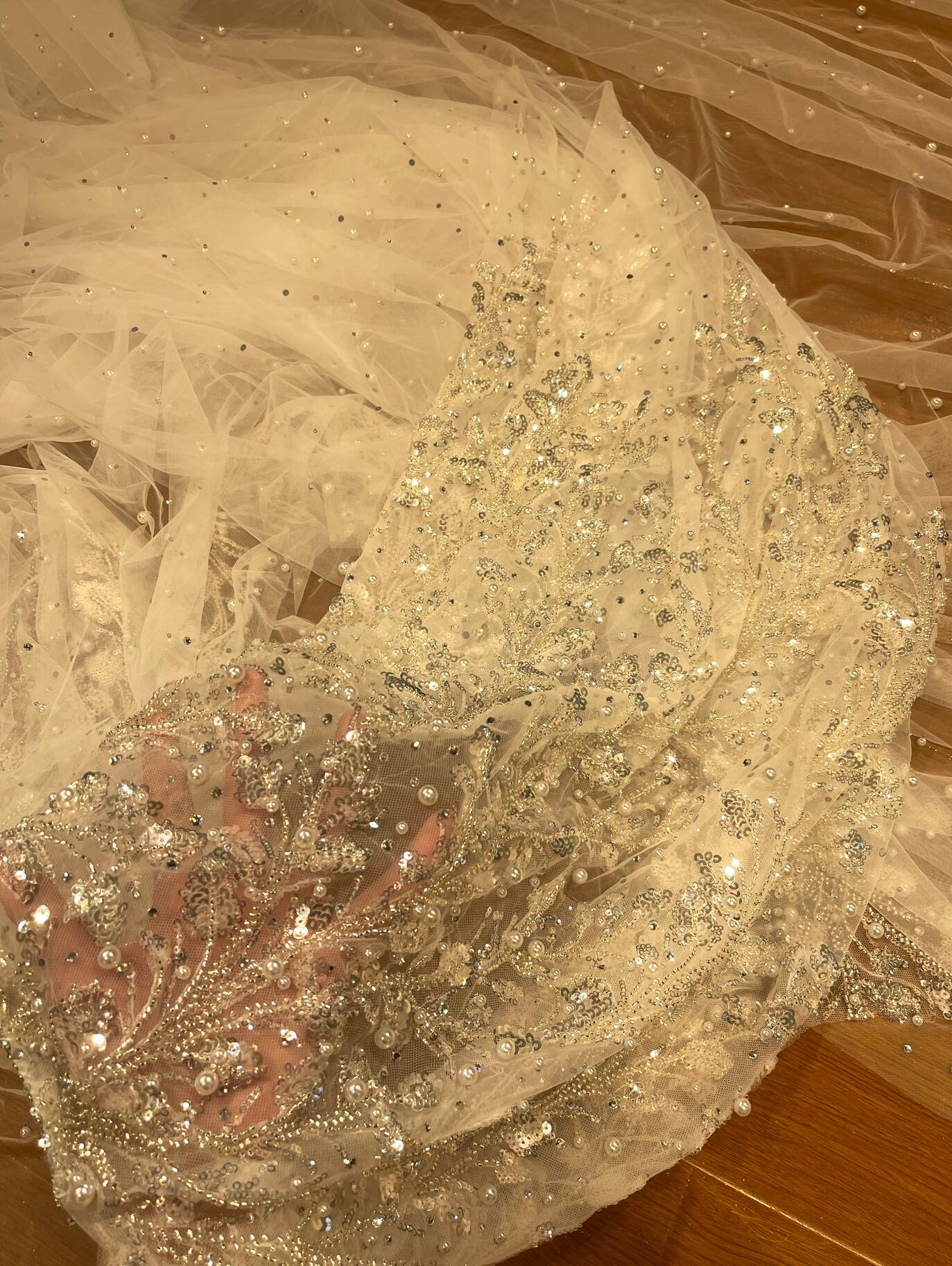 NS4417 Full Beading Luxury Lace Wedding Veil - Elegant Bridal Veils for Church Ceremony & Romantic Photos