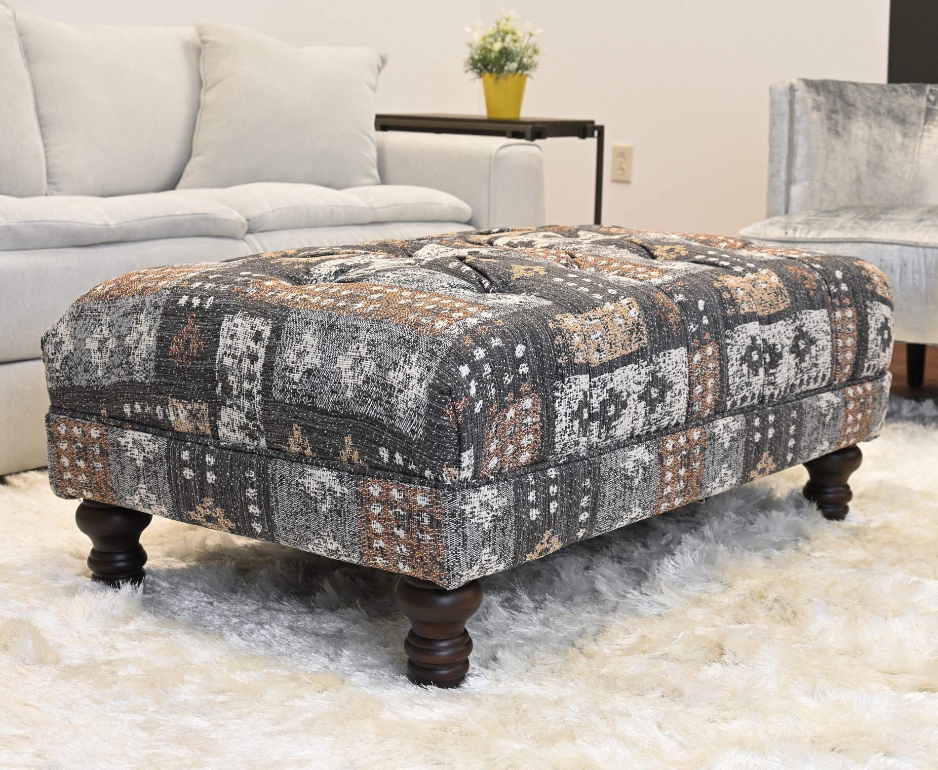 Roundhill Furniture Charbilia Fabric Tufted Cocktail Ottoman in Tupper Flannel - Stylish Living Room Footrest & Coffee Table for Home Decor