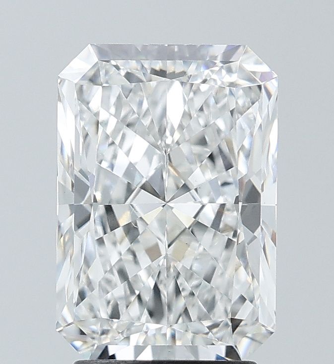 3.02 Carat E VVS2 Radiant Cut Lab-Grown Diamond - Ideal for Engagement Rings & Luxury Jewelry