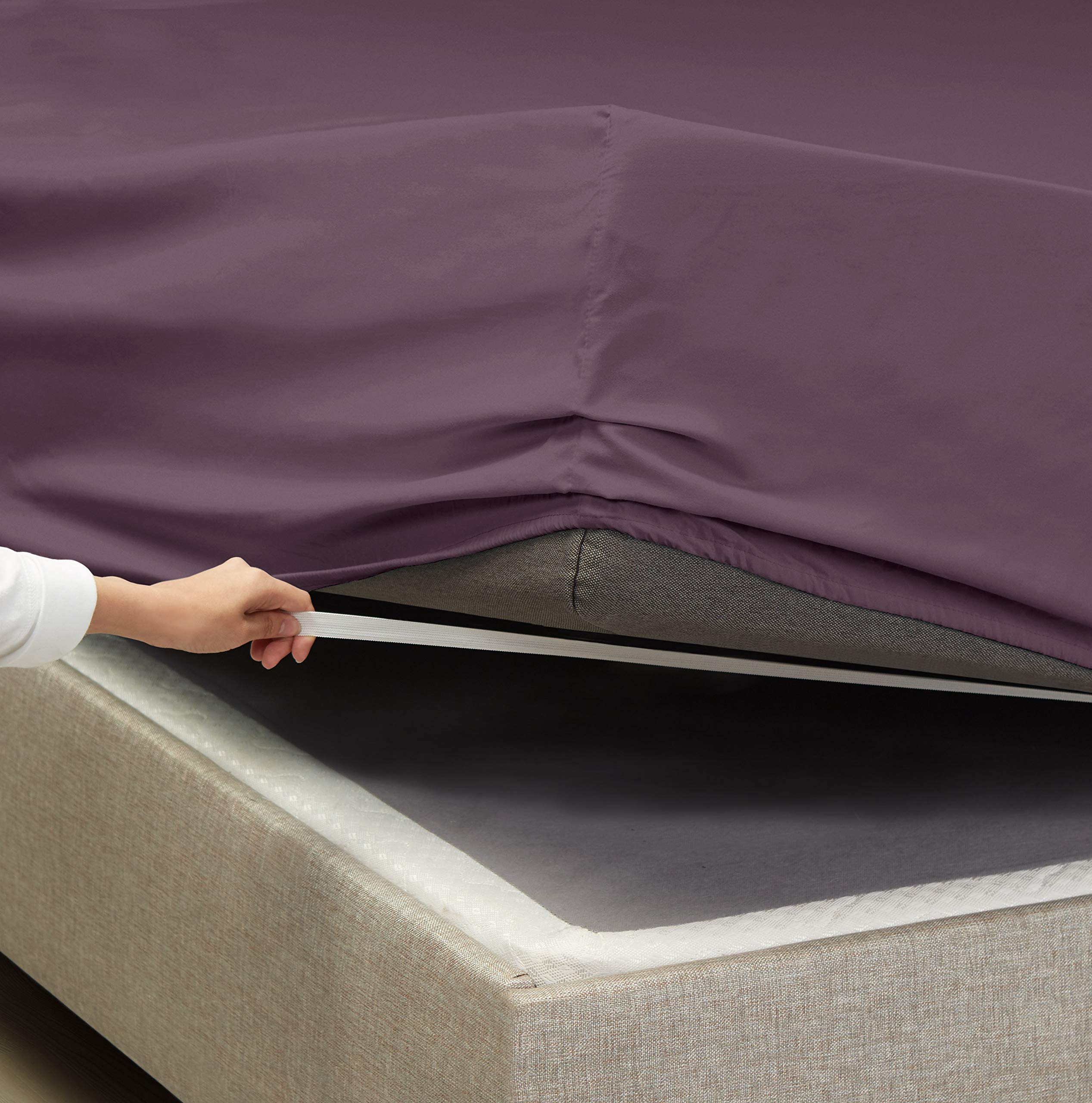 Premium 600 Thread Count 100% Long Staple Cotton Fitted Sheet - Twin XL Size, Deep Pocket Fits Mattress Up to 12