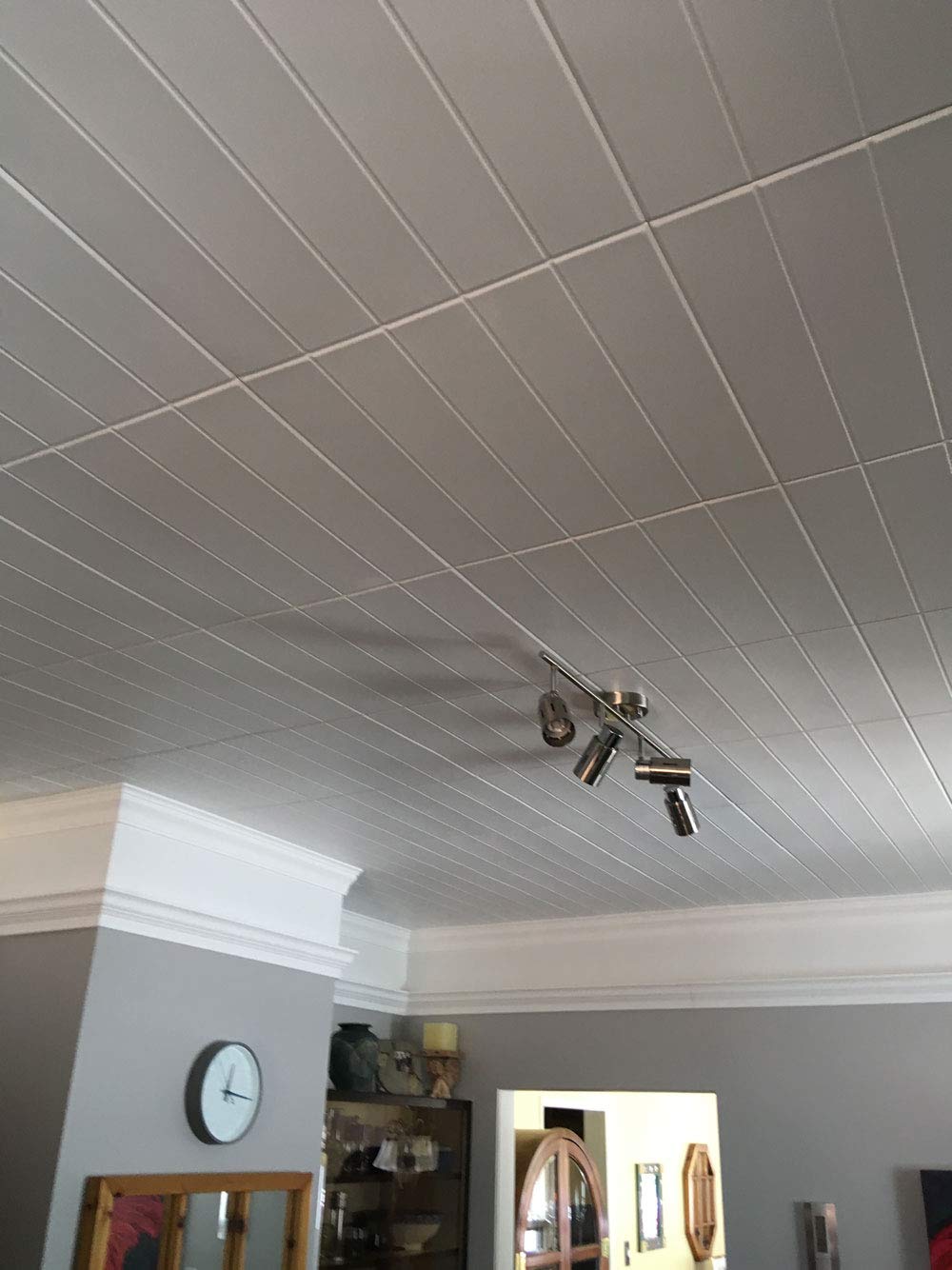 A La Maison R104 Bead Board Foam Glue-Up Ceiling Tiles - 96 Pack (256 sq ft Coverage) - White Textured Ceiling Panels for Easy Installation - Perfect for Home Renovation, Basement & Commercial Spaces