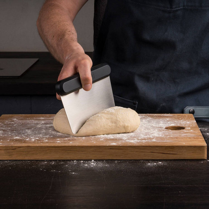 Ooni Pizza Bench Scraper - Premium Stainless Steel Dough Cutter for Perfect Homemade Pizza - Ideal for Pizza Making, Baking, and Kitchen Prep Work