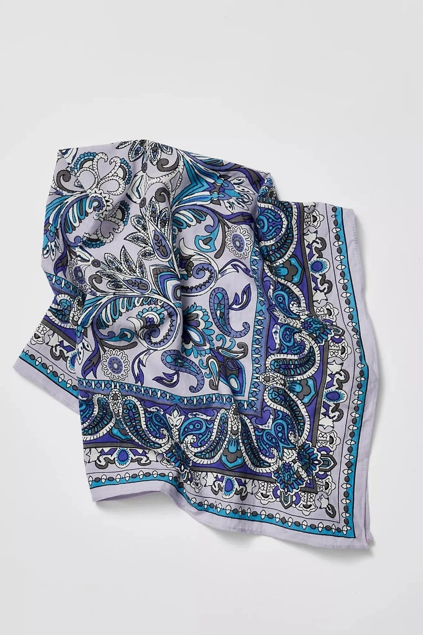 Stylish Paisley Print Bandana - Soft Cotton Fashion Scarf for Men & Women - Perfect for Outdoor Activities, Music Festivals, and Casual Wear