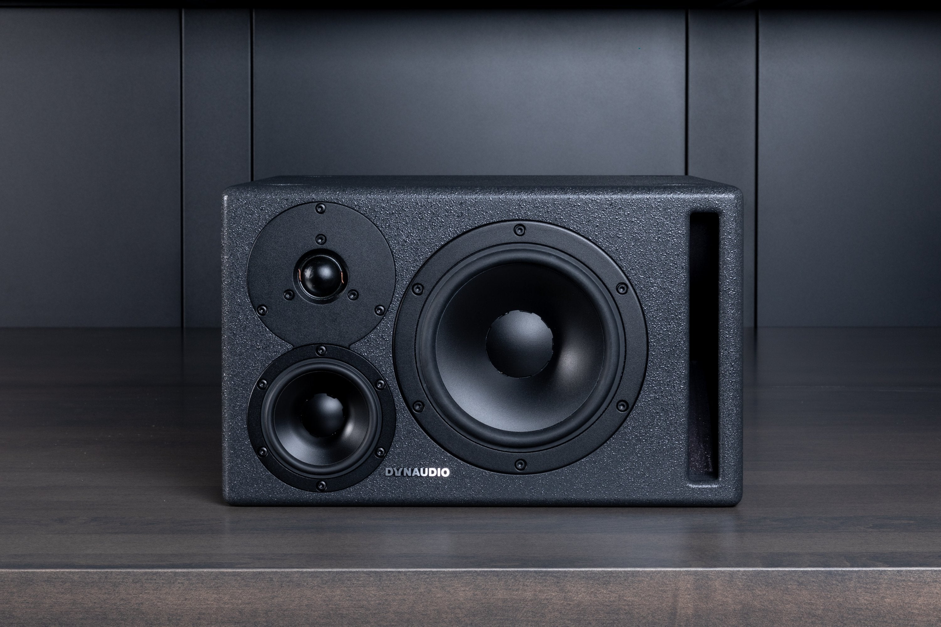 Dynaudio Core Professional Studio Monitor Speakers - High-Performance Audio for Music Production, Mixing & Mastering | Perfect for Home Studios & Professional Recording