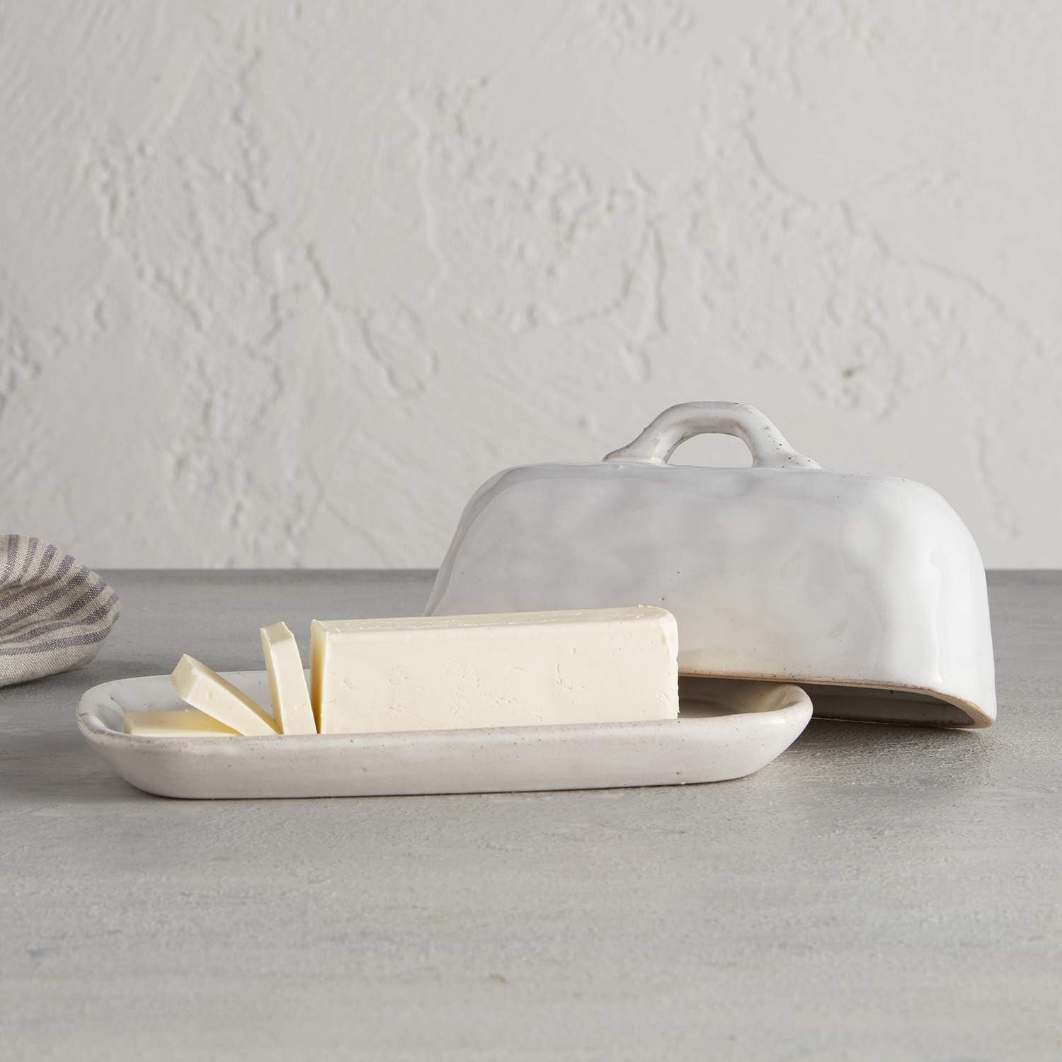 47th & Main Classic White Porcelain Butter Dish - Glazed Pottery Style - Perfect for Dining Tables, Breakfast Nooks & Kitchen Countertop Storage