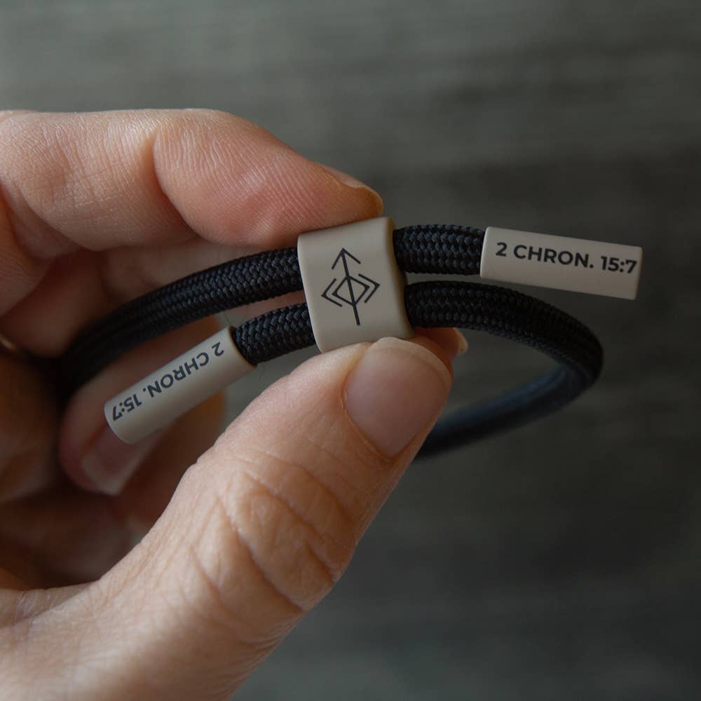 Don't Give Up Christian Cord Bracelet - Inspirational Faith Jewelry for Men & Women - Perfect for Daily Wear, Gifts & Spiritual Encouragement