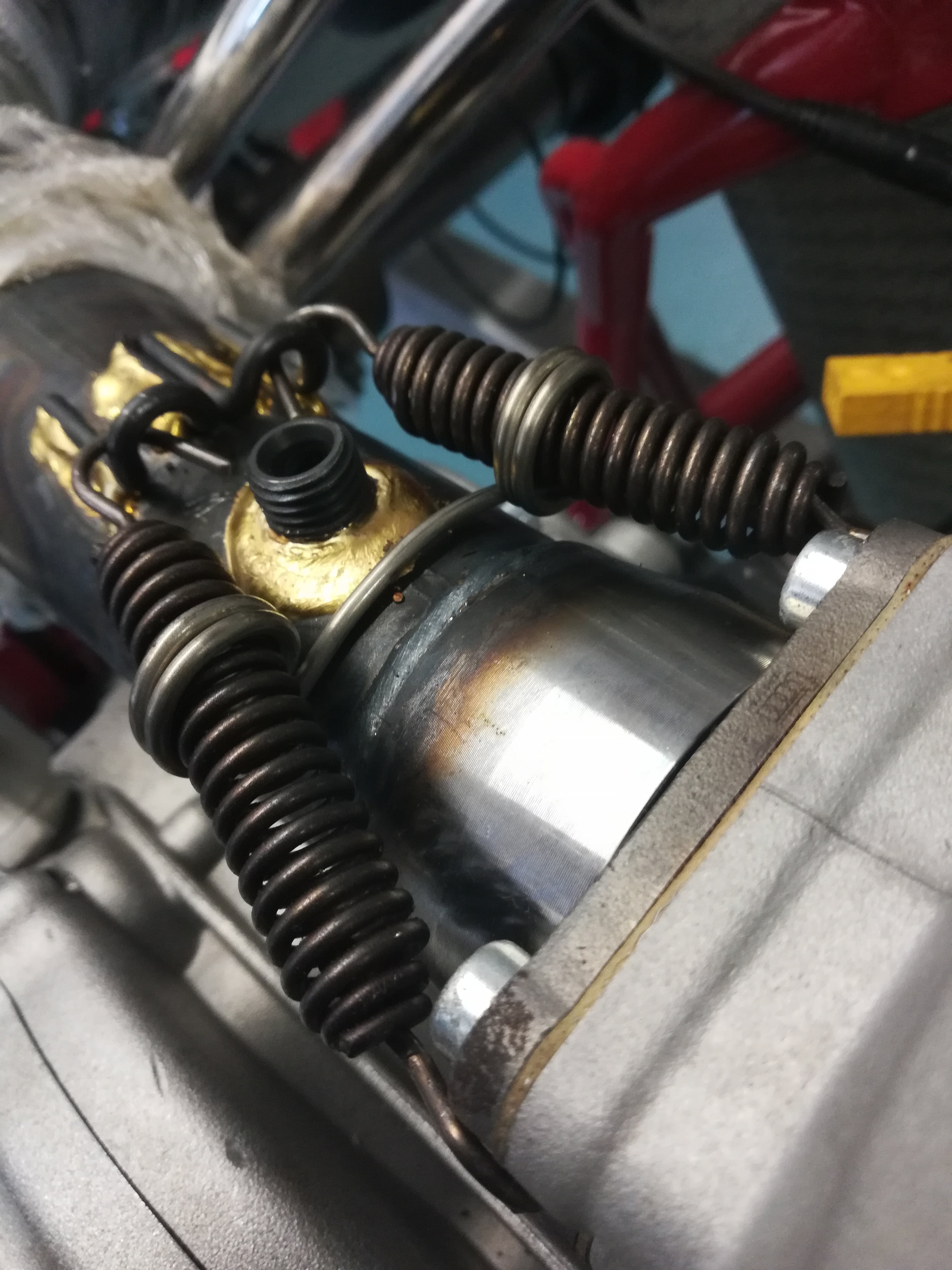 KZ Exhaust Spring 42mm x 13mm - High Performance Replacement Part for Motorcycle & ATV Exhaust Systems - Perfect for Off-Road, Racing & Custom Bike Builds