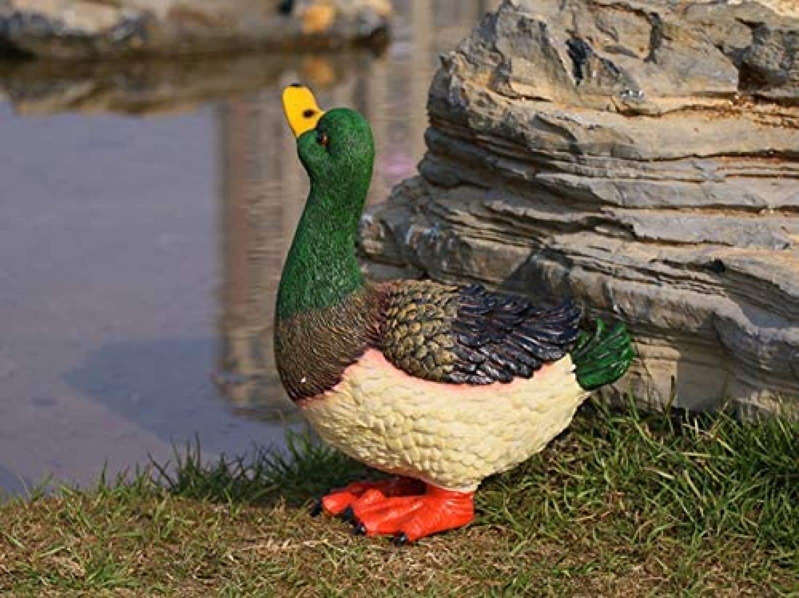 Duck sculpture statue, resin garden duck decor, cute animal art for lawn, outdoor ornaments - perfect for backyard decor, garden accents, and patio decoration