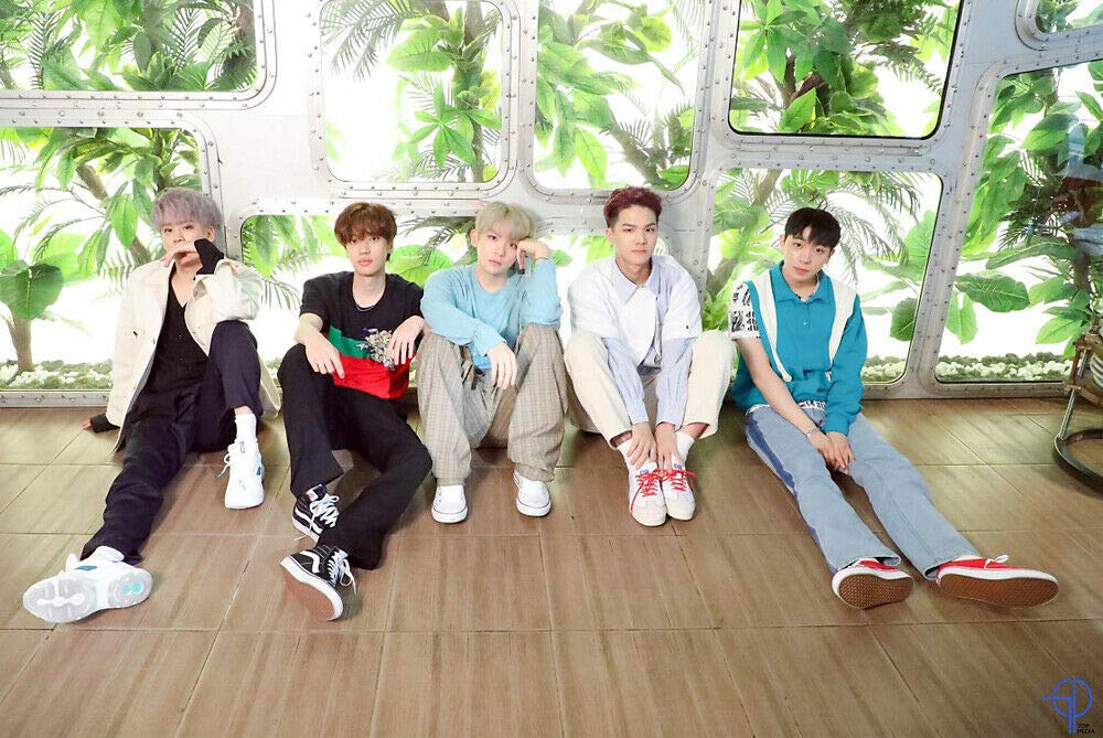 TEEN TOP [DEAR.N9NE] 9th Mini Album [DRIVE+JOURNEY] 2 Version SET - 2CDs + 88p Photo Book + Poster + Clear Photo Cards + Unit Photo Cards + Photo Seals + Tracking Code - Perfect for K-Pop Collectors and Gift Giving