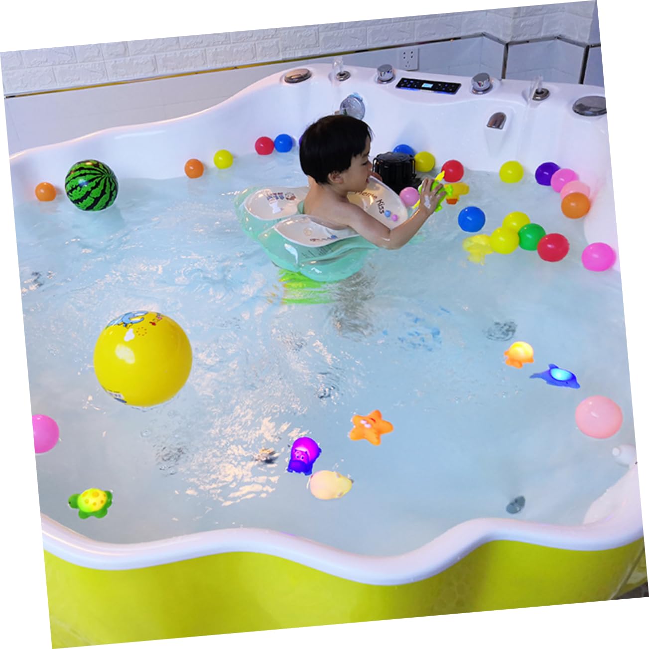 DRESSOOS 5-Piece Bath Toys Set - Light Up Floating Vinyl Bathtub Toy Holder Basket for Kids | Fun Bath Time & Pool Play Accessories