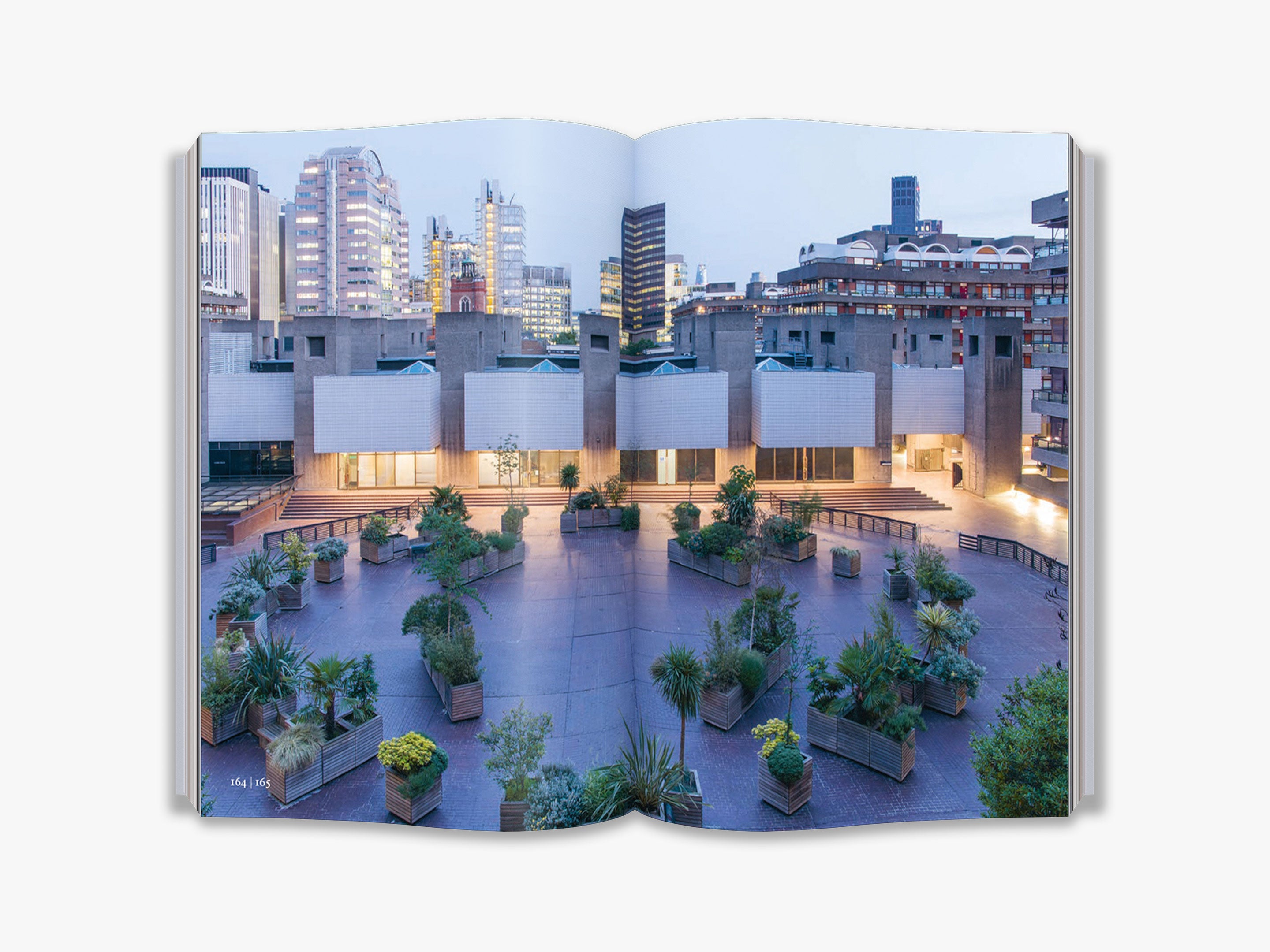 Barbican Centre Pocket Photo Book - Compact Travel Photography Guide for London Landmarks | Perfect for Tourists, Photographers & Souvenir Collectors