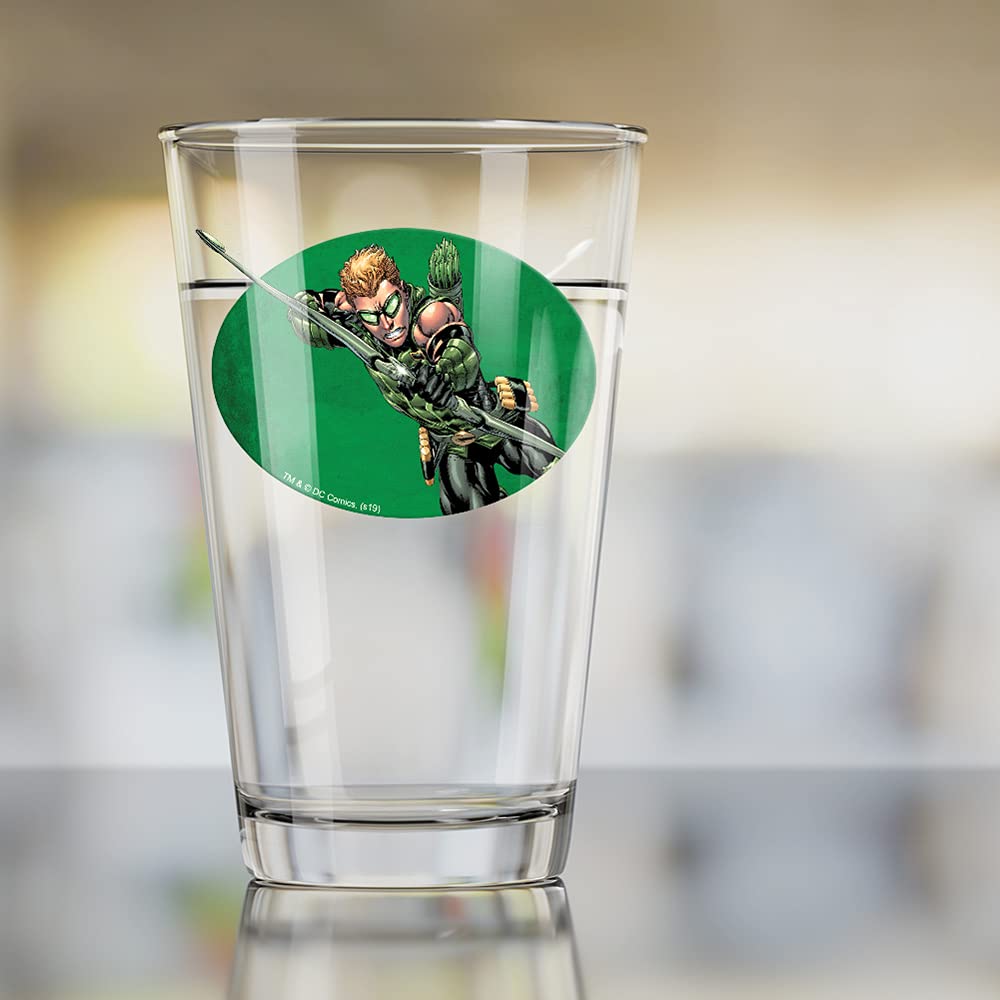 **Justice League Green Arrow 16 oz Pint Glass - Tempered Licensed Printed Design - Perfect Fan Gift for Beer, Soda & Cold Drinks - Great for Parties, Collectibles & Superhero Decor**