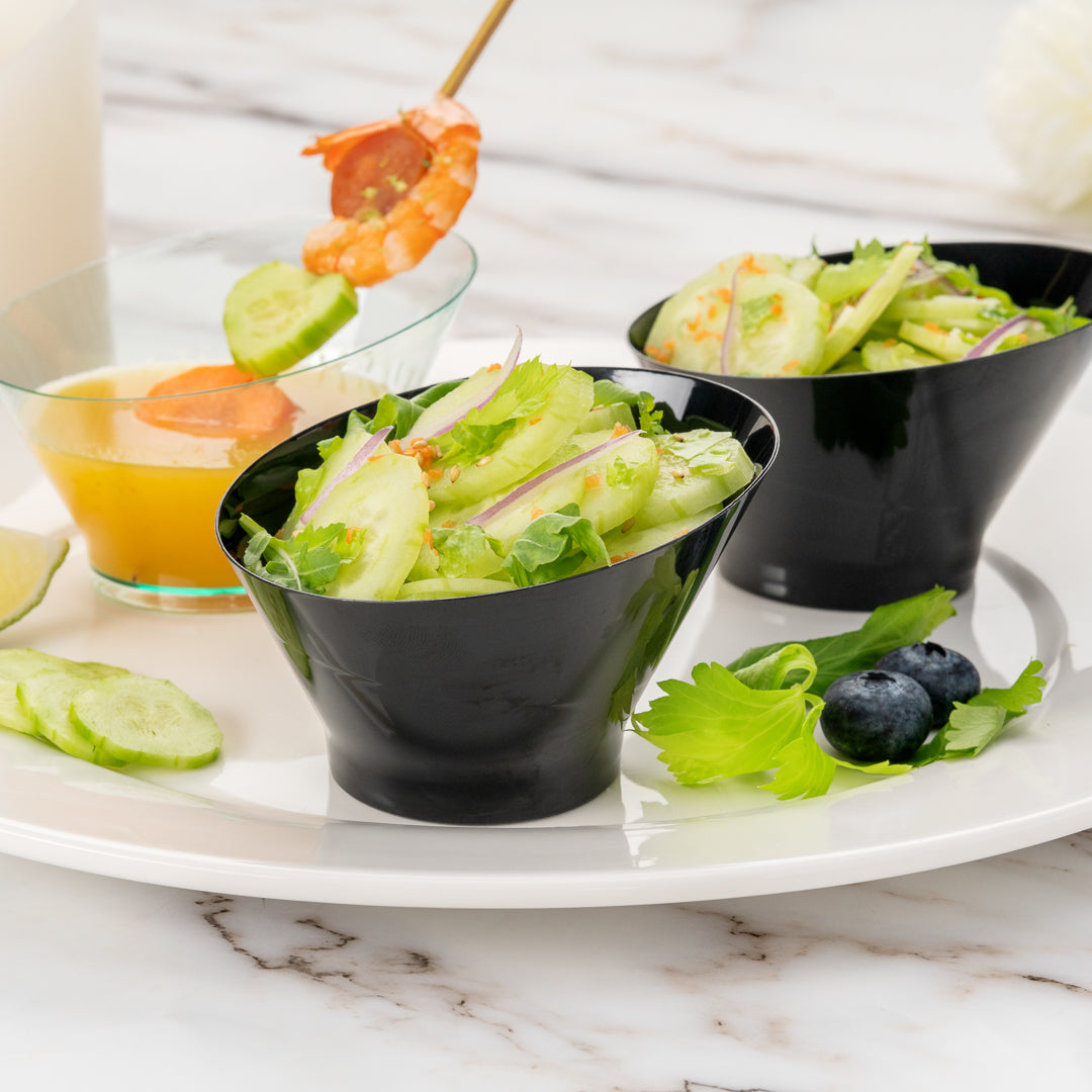 5 oz Round Black Plastic Small Incline Bowl - 3.75