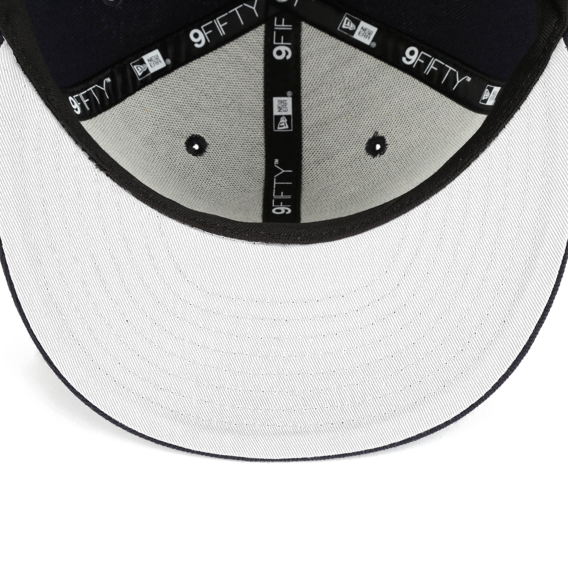 New Era 9Fifty Squad Twist Snapback Hat - Boston Red Sox Navy Blue Adjustable Baseball Cap for Men & Women - Perfect for Sports Games, Casual Wear & Fan Collections