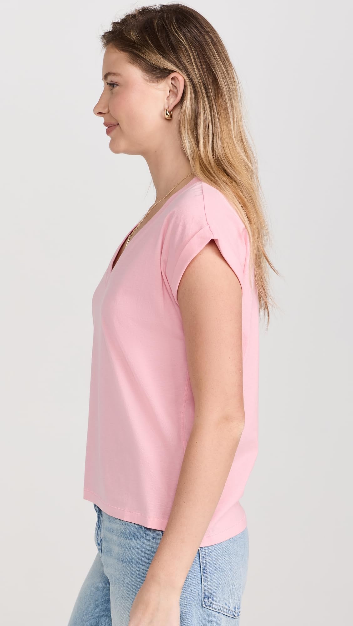 FRAME Women's Easy V-Neck T-Shirt - Soft Cotton Casual Tee for Everyday Wear | Perfect for Work, Weekend & Layering