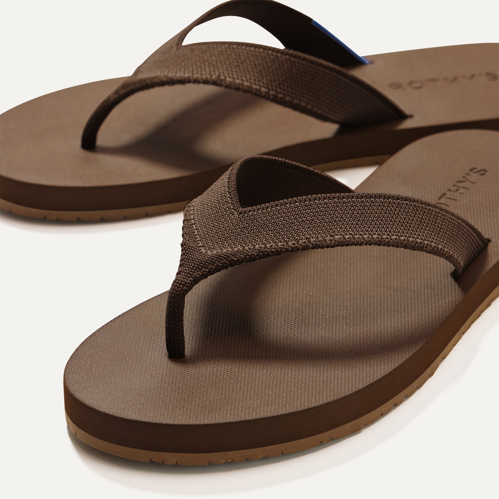 Men's Comfortable Flip Flops - Driftwood Brown Color | Perfect for Beach, Pool, and Summer Outdoor Activities