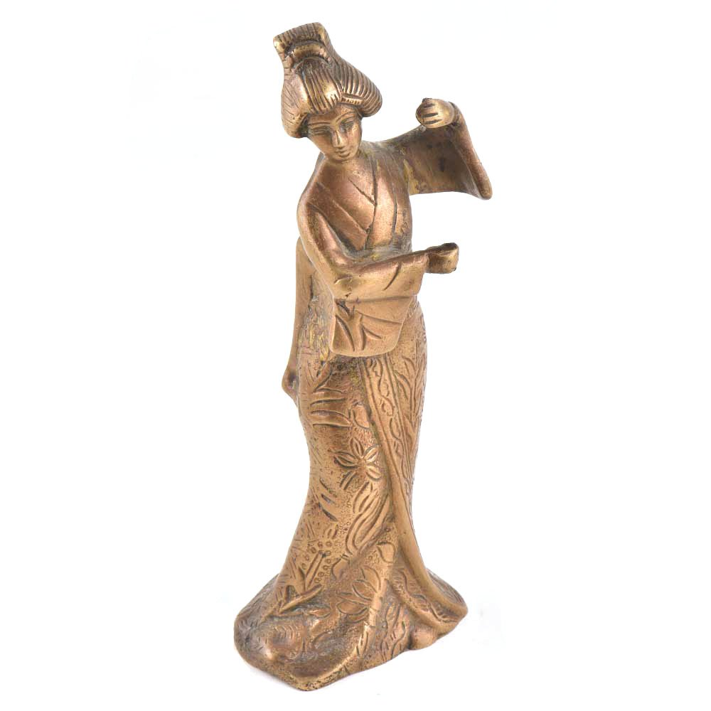 Handmade Golden Brass Japanese Geisha Statue - Vintage Indian Shelf Decor, Unique Home Statement Piece, Perfect Gift for Collectors & Asian Culture Enthusiasts | Ideal for Living Room Display, Office Decor, or Feng Shui Enhancement