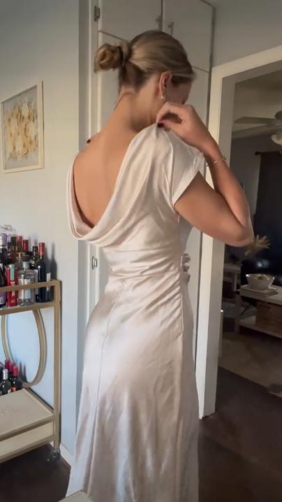 Elegant Mermaid Satin Ivory Evening Dress for Formal Parties & Special Occasions - Perfect for Prom, Wedding Guest & Black Tie Events - Style J6499