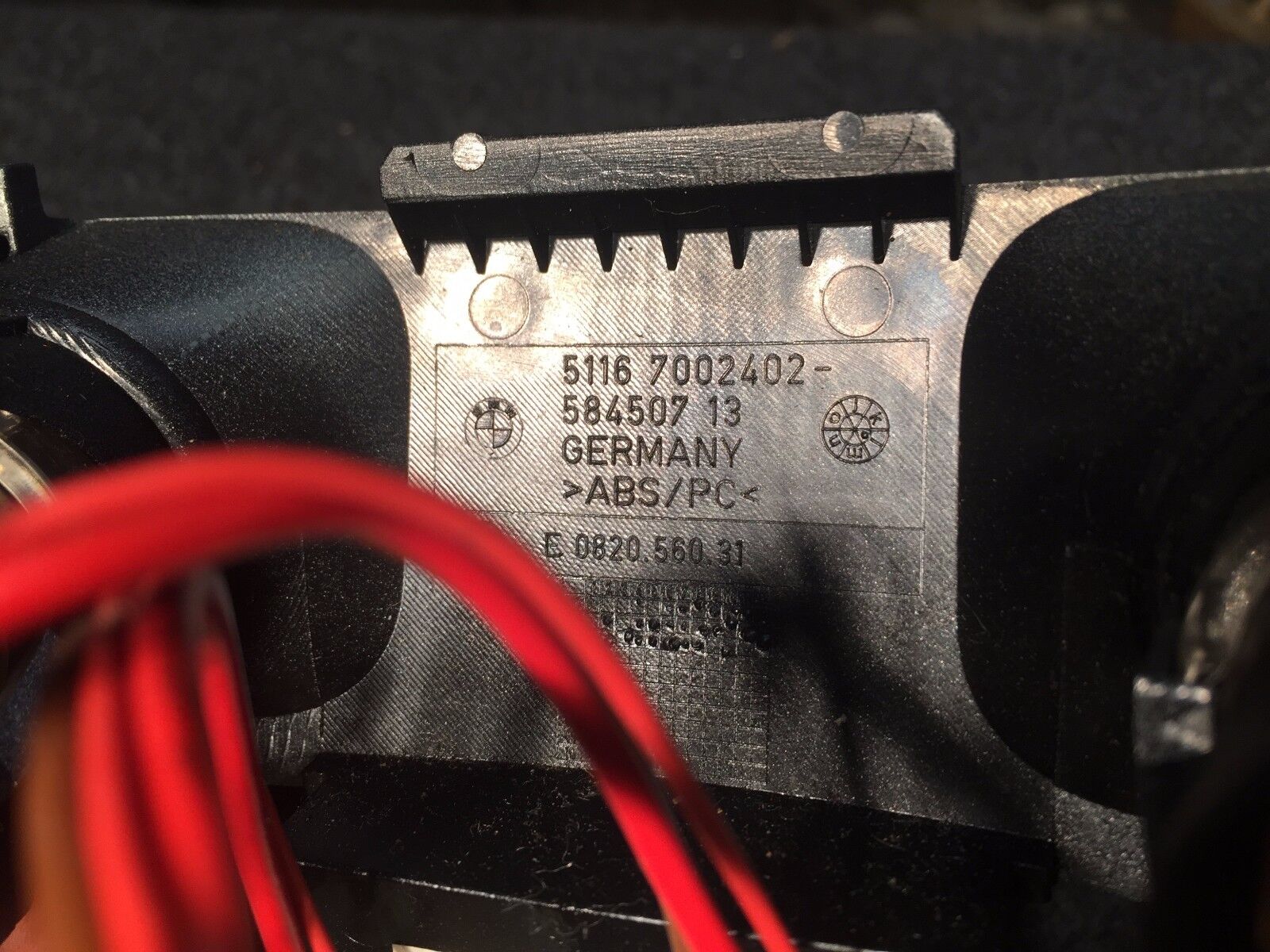 02 03 04 05 BMW 745i E65 E66 OEM Rear Center Console Cigarette Lighter Replacement Part 7002402 - Perfect for Car Interior Upgrade & Smoking Accessories
