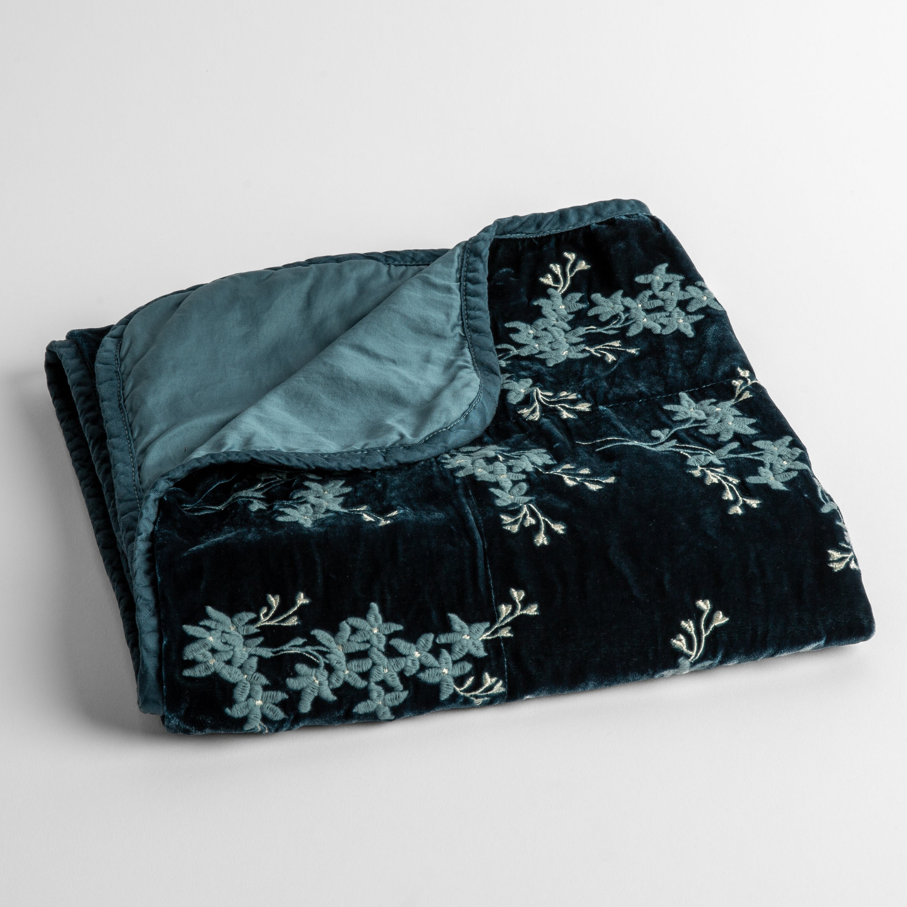 Lynette Baby Blanket - Soft & Breathable Swaddle Blanket for Newborns & Infants | Perfect for Nursery, Stroller, Car Seat & Photo Shoots | Machine Washable & Hypoallergenic