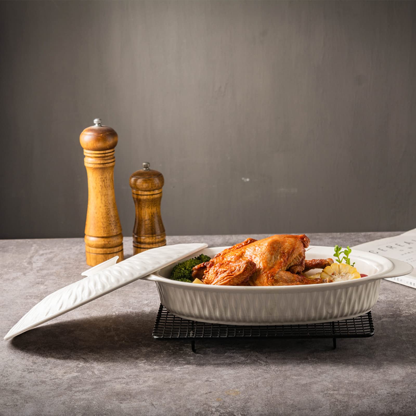 **Ceramic Casserole Dish with Lid - 1.26 Quart Oven-Safe Oval Baking Dish Set (14x7.5 Inches) for Lasagna, Casseroles & Roasting - Perfect for Family Dinners & Holiday Cooking**