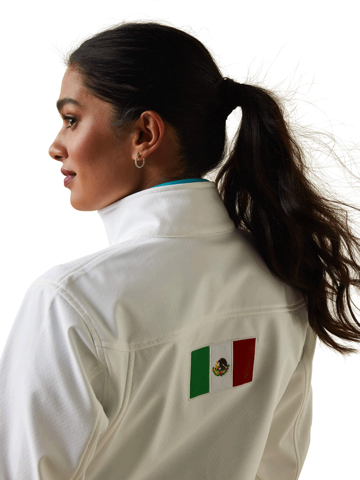 Ariat Women's Classic Team Softshell Jacket - White | Lightweight Water-Resistant Windbreaker for Outdoor Activities, Hiking & Casual Wear