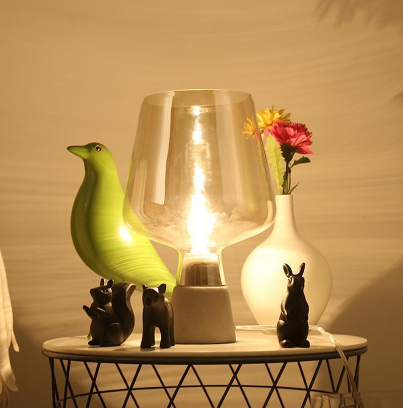 Leimu Modern LED Table Lamp with USB Charging Port - Perfect for Bedroom, Living Room, and Office Reading Light
