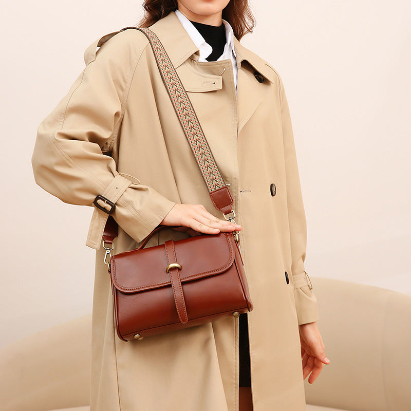 Stylish Modern Flap Crossbody Satchel for Women - Fashionable Shoulder Bag with Adjustable Strap - Perfect for Work, Travel & Everyday Use