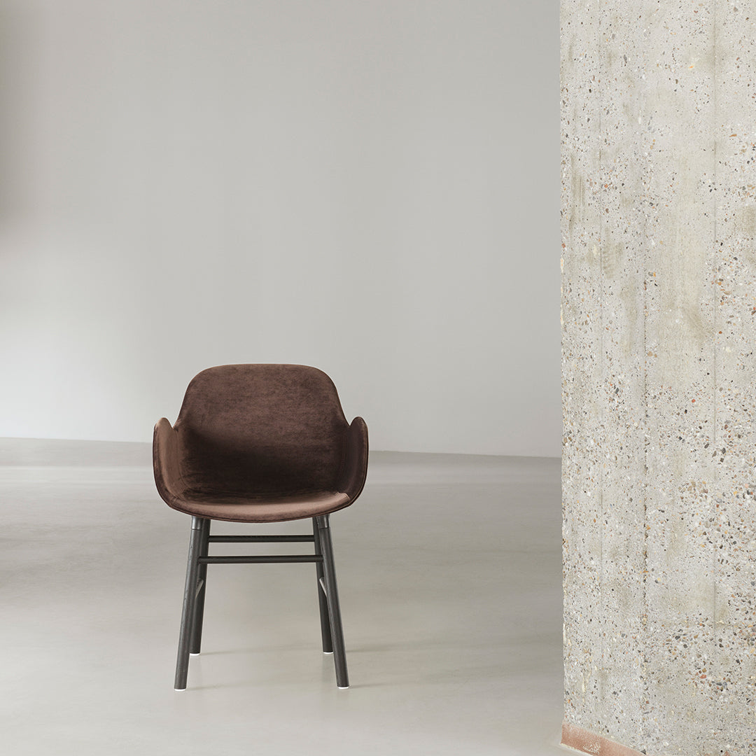 Modern Upholstered Form Armchair with Wooden Legs - Perfect for Living Room, Office, or Lounge Decor