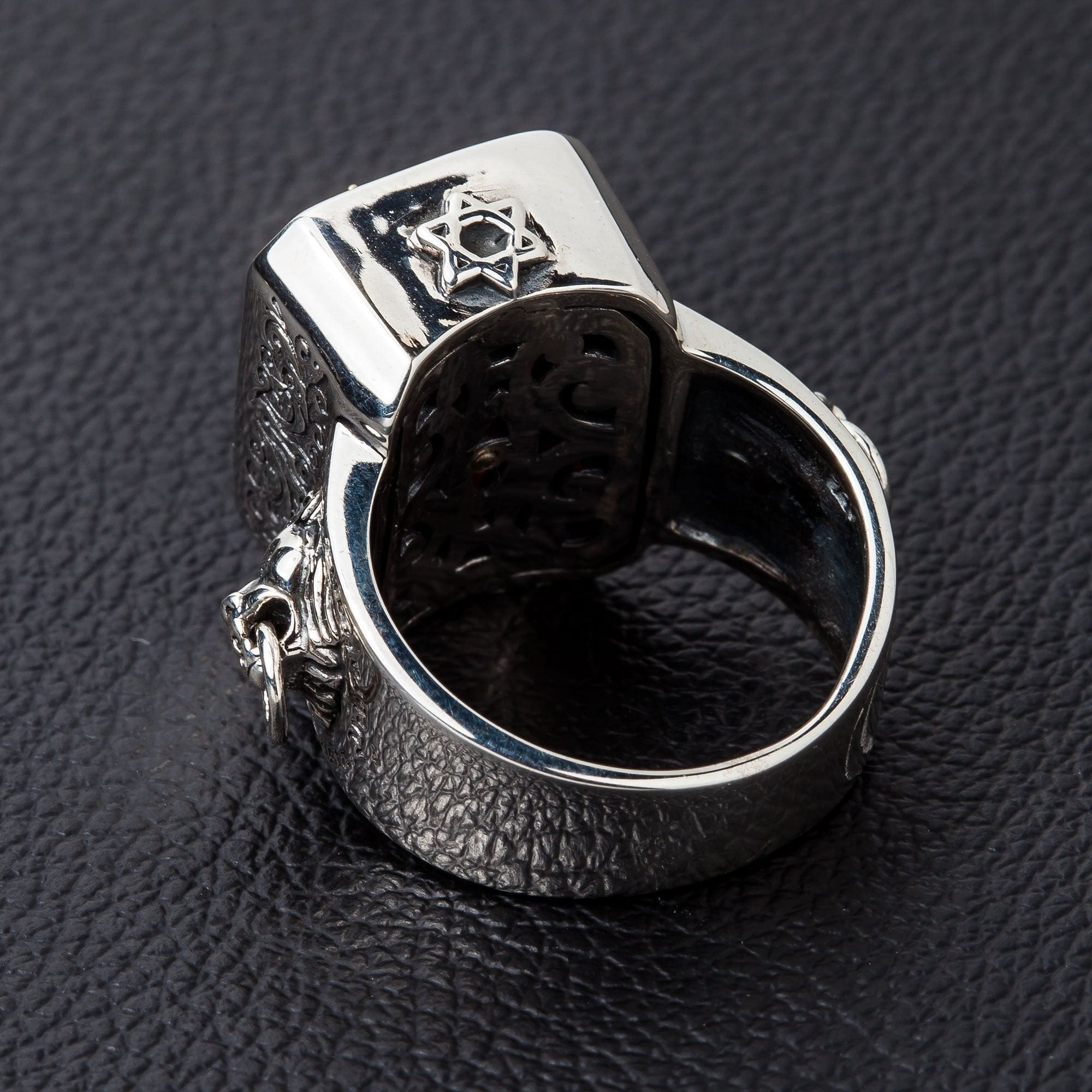 Sterling Silver Red Stone Lion Rampant Ring for Men & Women - Elegant Celtic Jewelry for Everyday Wear, Gift Giving & Special Occasions