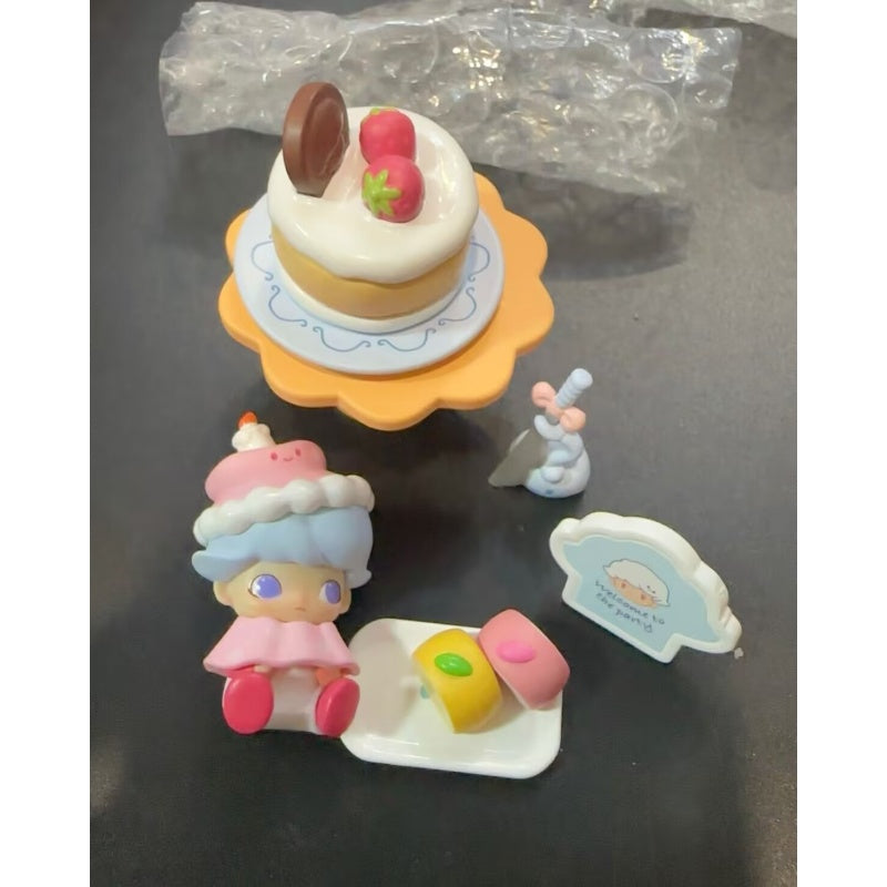 DIMOO Outing Together Series Handmade Flower Cake - Collectible Resin Figure for Home Decor, Birthday Party & Gift Giving