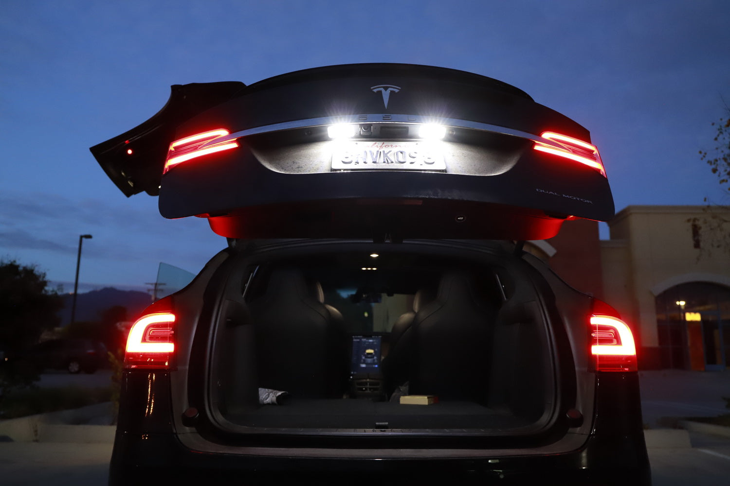 18 SMD Full LED License Plate Light Kit for 2016+ Tesla Model X & 2017+ Model S - Bright White Super Bright Replacement Bulbs for Enhanced Night Visibility & Style Upgrade