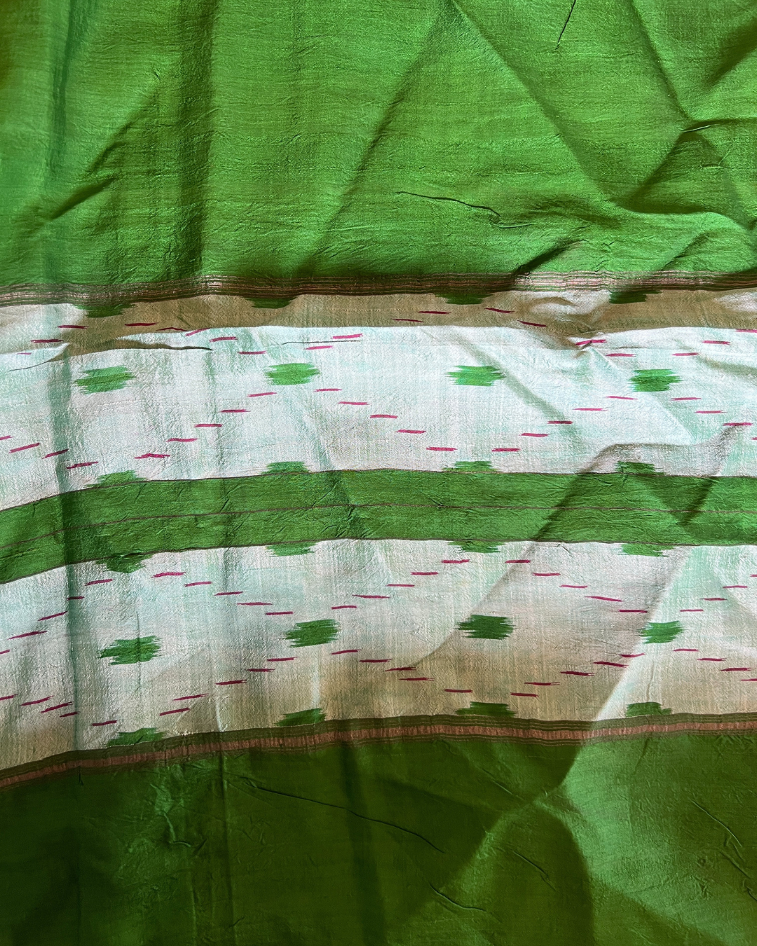 Vintage Silk Sari 100% Pure Handmade Indian Traditional Saree for Women - Perfect for Weddings, Parties & Cultural Events