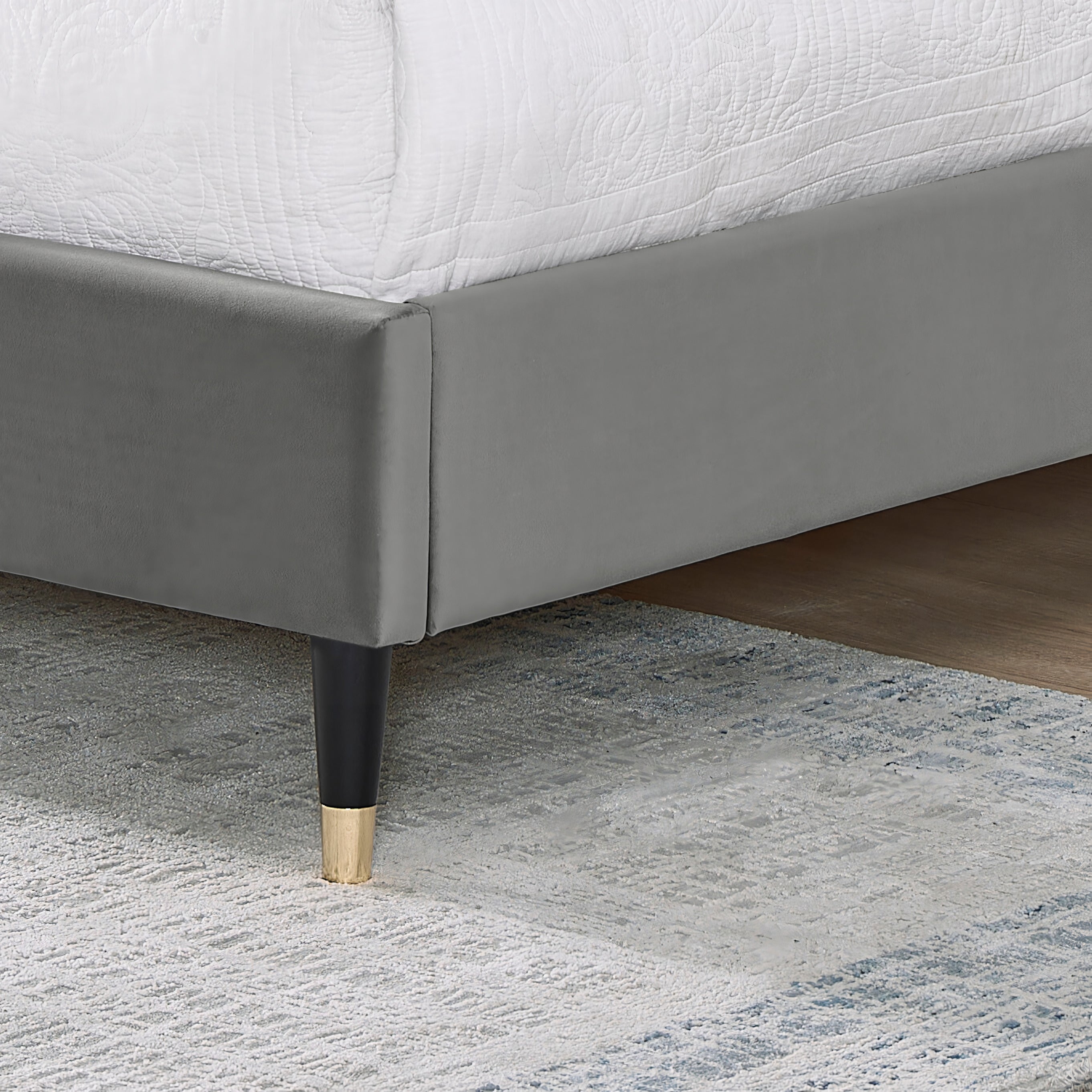 Roundhill Furniture Arles 3-Piece Upholstered Bedroom Set - Wingback Platform Bed with 2 Nightstands for Master Bedroom, Guest Room & Apartment Decor