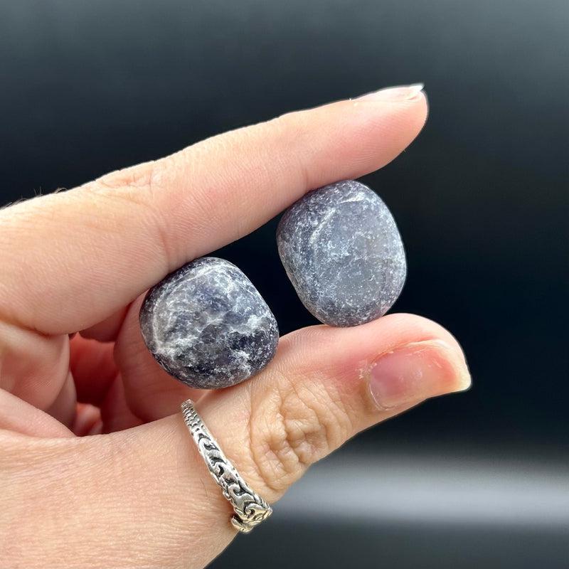 Natural Polished Iolite Tumble Stone for Jewelry Making - Inner Wisdom & Vision Stone for Meditation, Spiritual Healing & Psychic Enhancement - Authentic Gemstone from India - Perfect for Crystal Grids, Energy Work & Gift Giving