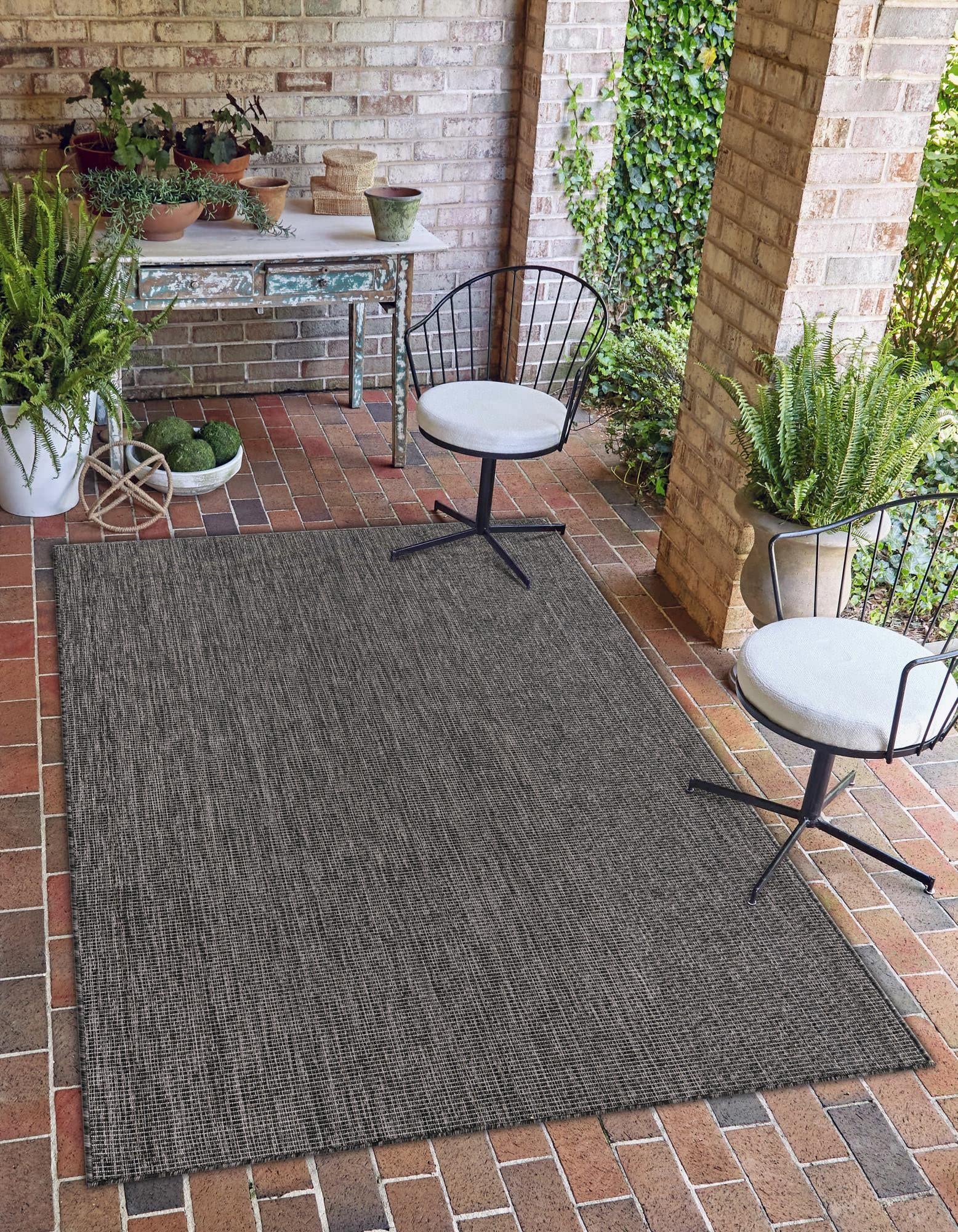 Premium 7' x 10' Black Flatweave Outdoor Rug - Durable Solid Collection for Patio, Deck & Garden - Perfect for Bedrooms, Living Rooms & Dining Areas