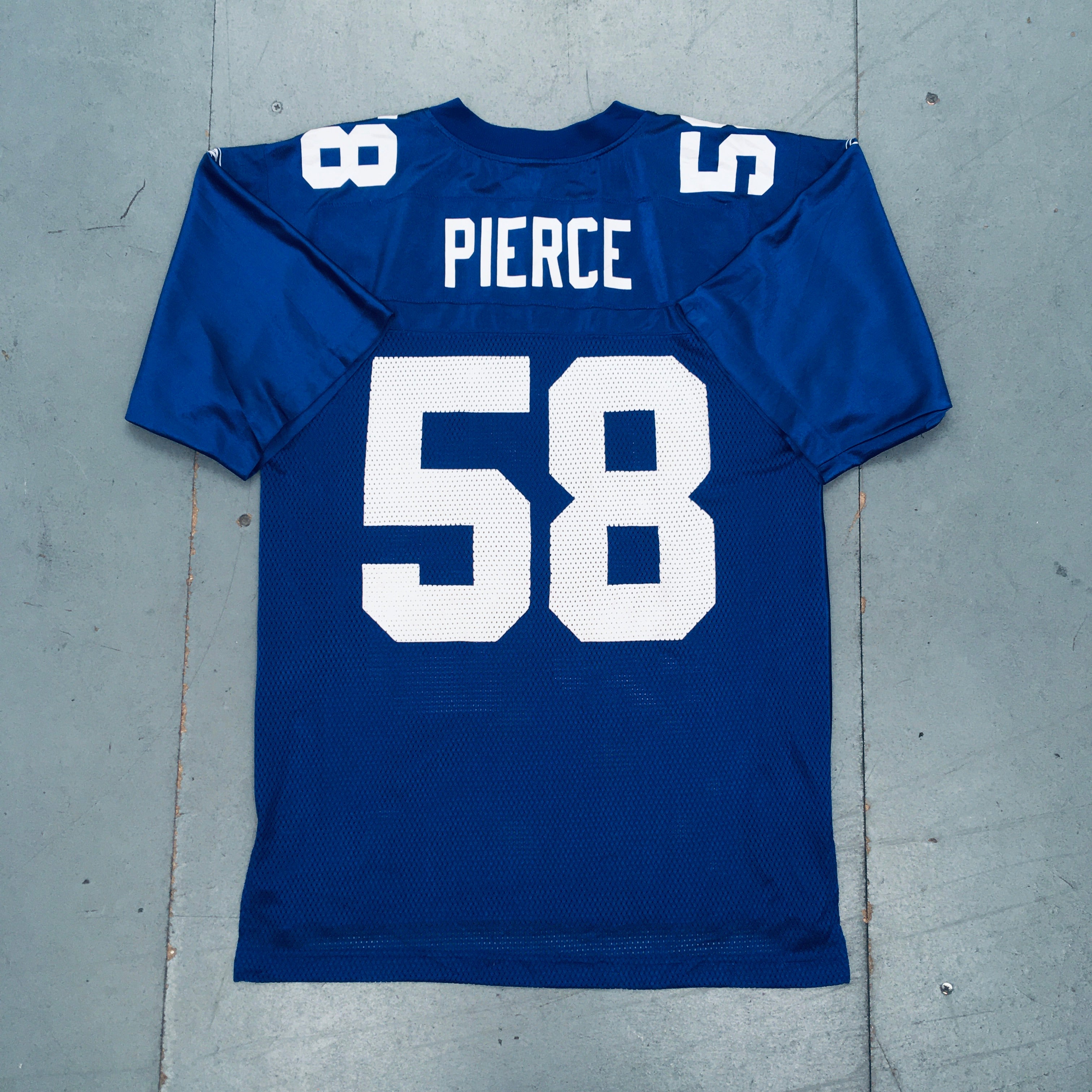 New York Giants Antonio Pierce 2007-2008 Replica Football Jersey (Size S) - Perfect for Game Day, Fan Events & Sports Memorabilia Collection