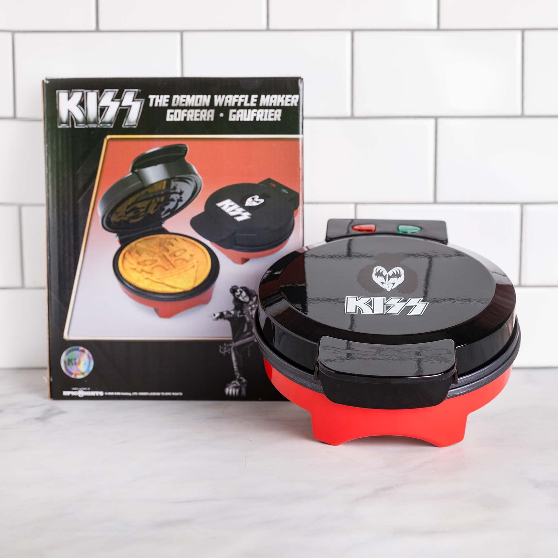 Uncanny Brands KISS Demon Waffle Maker - Official KISS Army Themed Breakfast Appliance for Fans | Perfect for Halloween Parties, Rock-Themed Events & Gift Giving