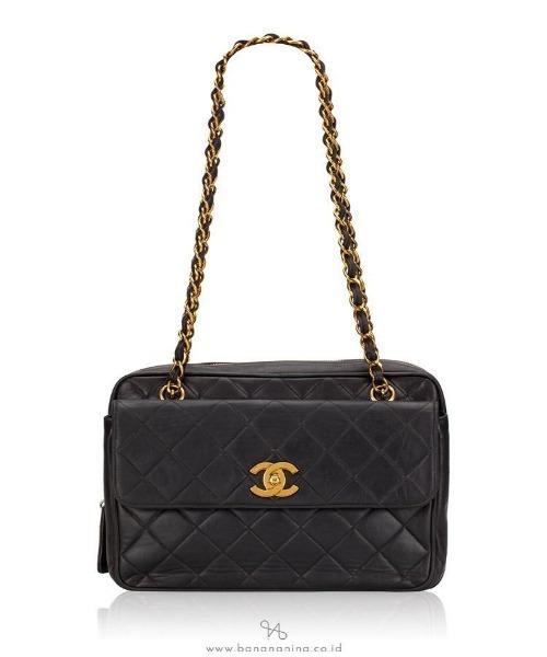 Chanel Classic Flap Bag Black - Timeless Luxury Handbag for Women | Perfect for Evening Parties, Work & Special Occasions